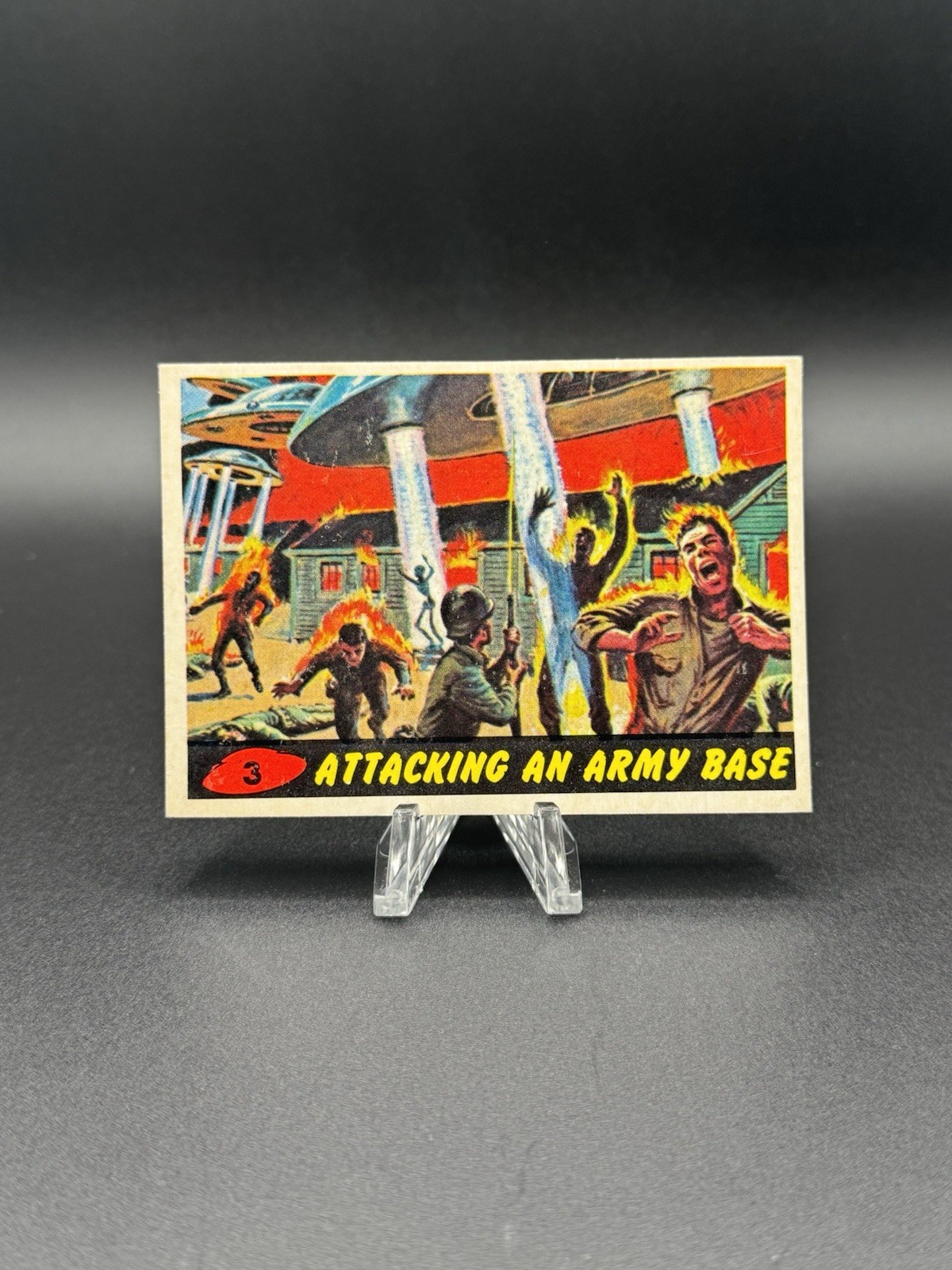 1962 Topps Mars Attacks #3 Attacking An Army Base (Bubbles Inc.) EX+