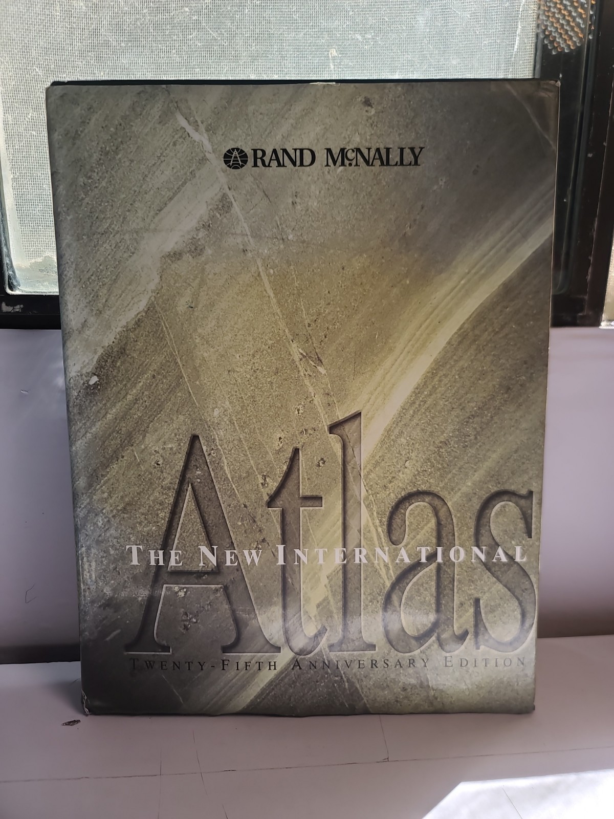 Rand McNally New International Atlas 25th Anniversary Edition 1994 Hardcover