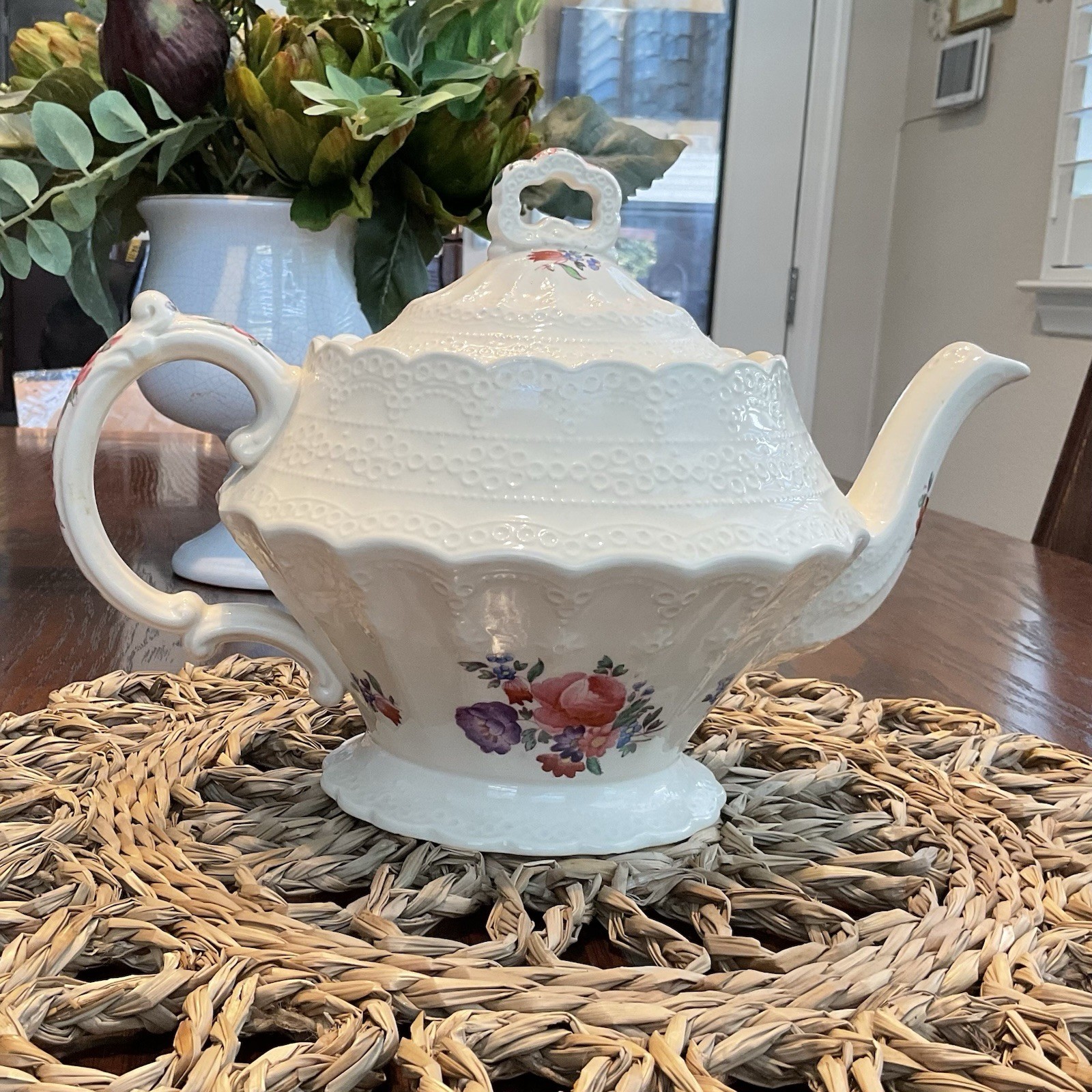 Spode’s Jewel Copeland Spodes Claudia Teapot