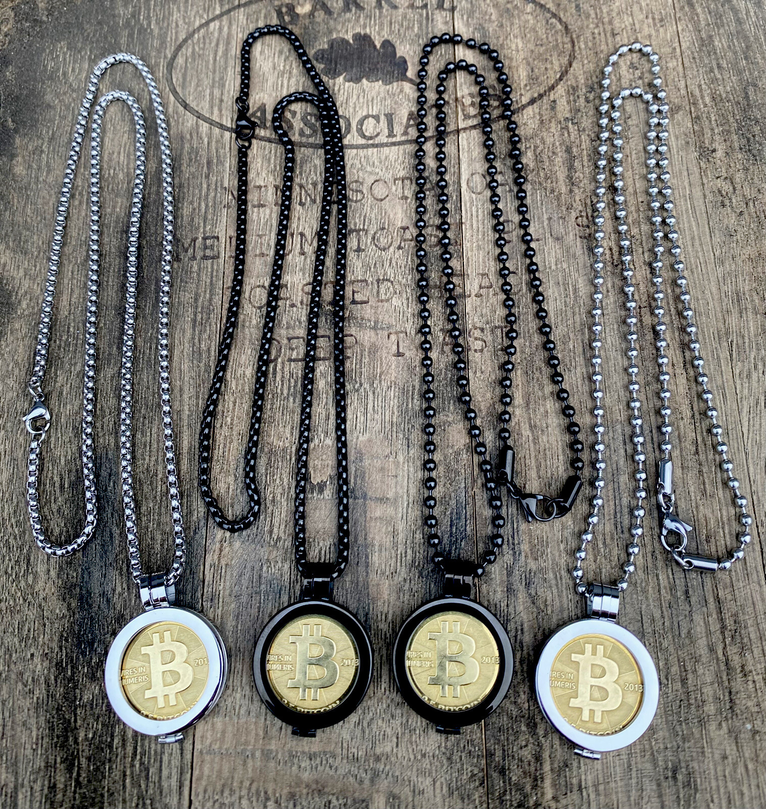 🔥 Casascius Authentic Custom Pendant Necklace 2013 .5 Bit Coin Brass-BTCC Titan
