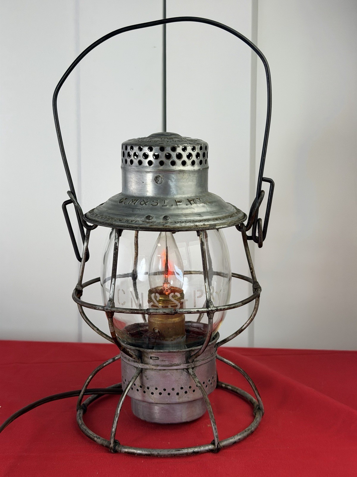 Vtg Adlake Reliable Railroad Lantern CM&StP Ry Milwaukee Road Etched Globe Lamp