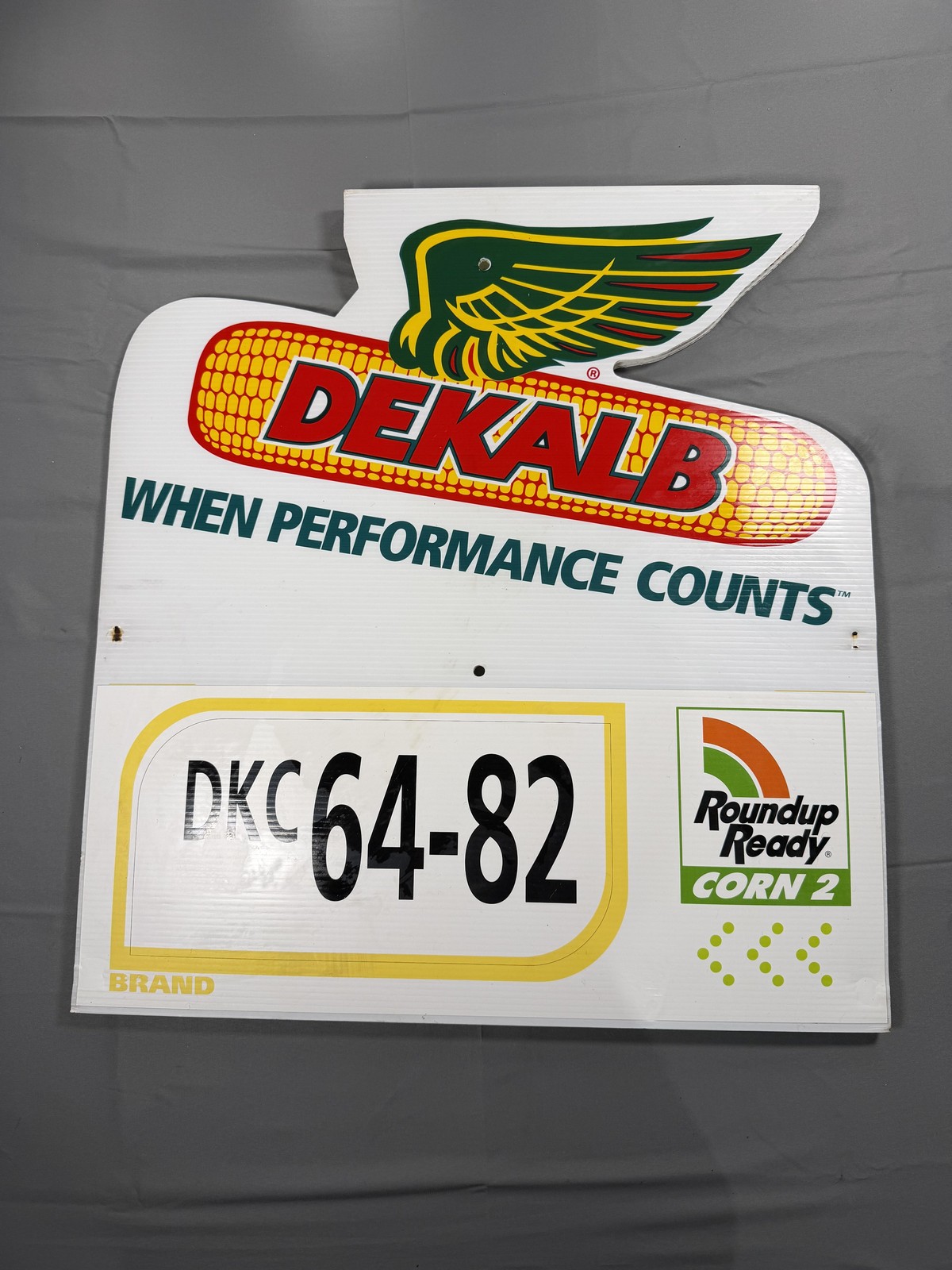 Vintage Dekalb Seed Corn Field Sign DKC 64-82 Roundup Ready Corn 2 White Farm