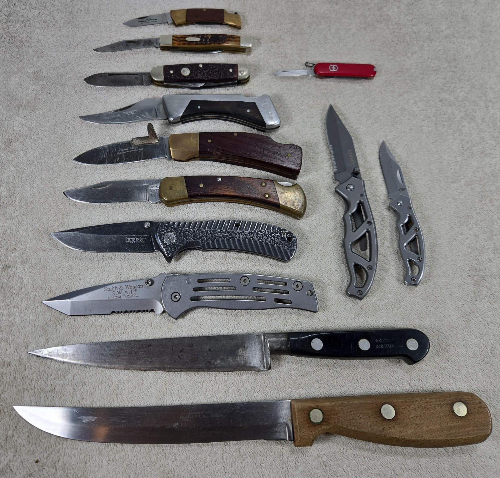 Lot of 13 Pocket Knives Fixed Sabatier, Case XX, Victorinox, Kershaw, Boker