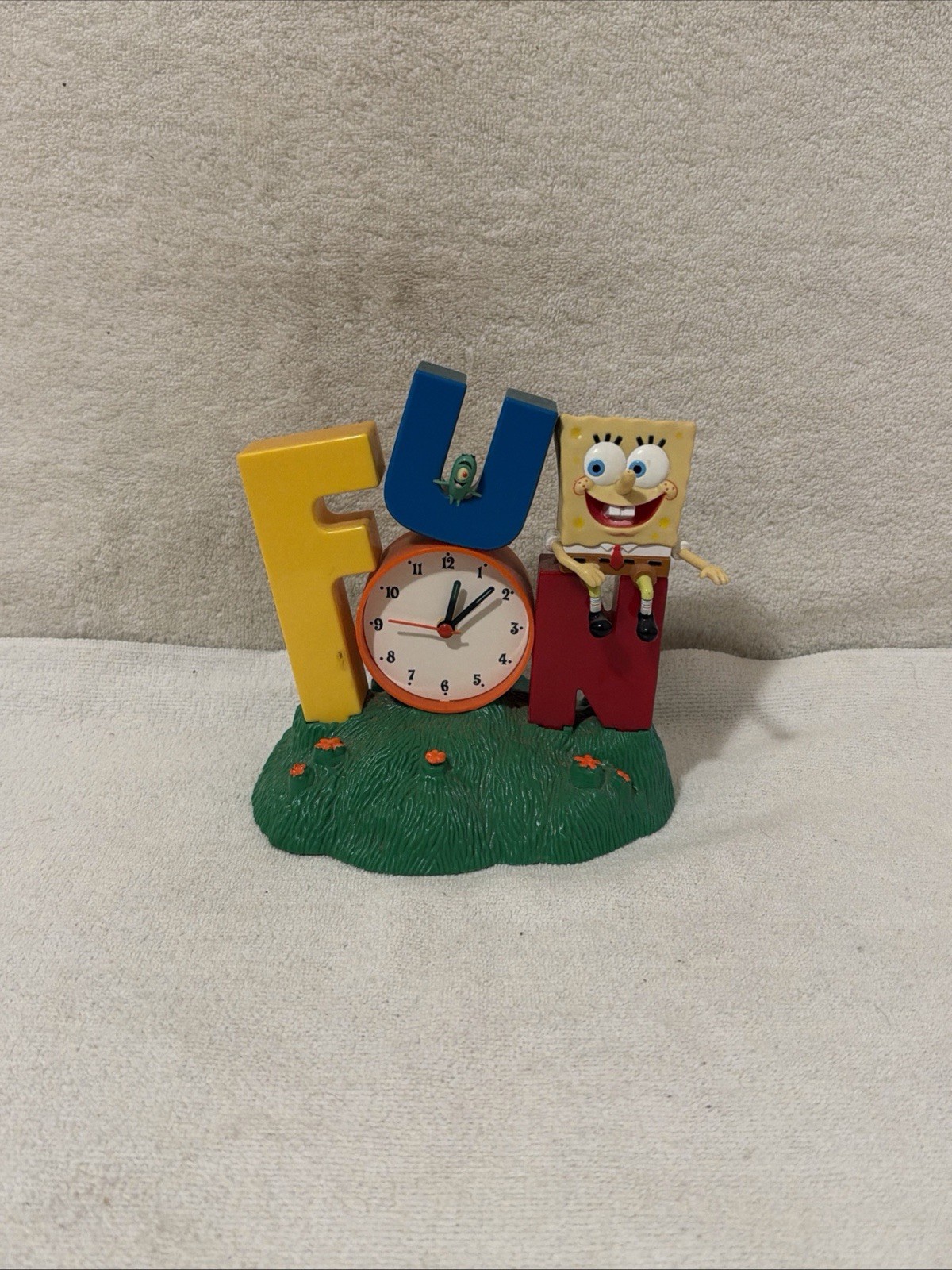 VTG Y2K Tek Time Musical Singing FUN SpongeBob Alarm Clock PARTIALLY WORKS READ