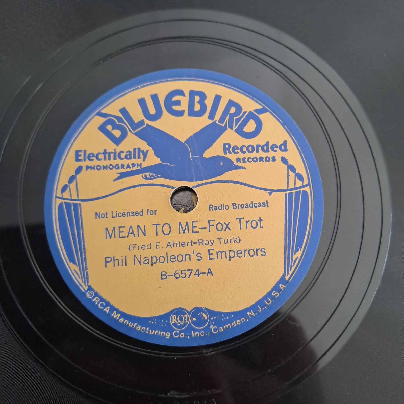 PHIL NAPOLEON\'S EMPEORS - Mean To Me / My Kinda Love BLUEBIRD B-6574 JAZZ 78rpm