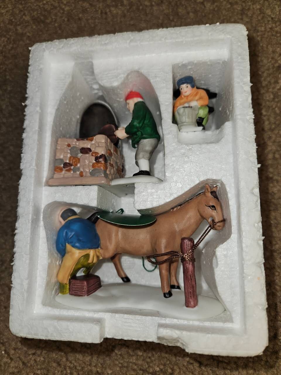 Vintage Handpainted porcelain Xmas village set of 3 with original packaging