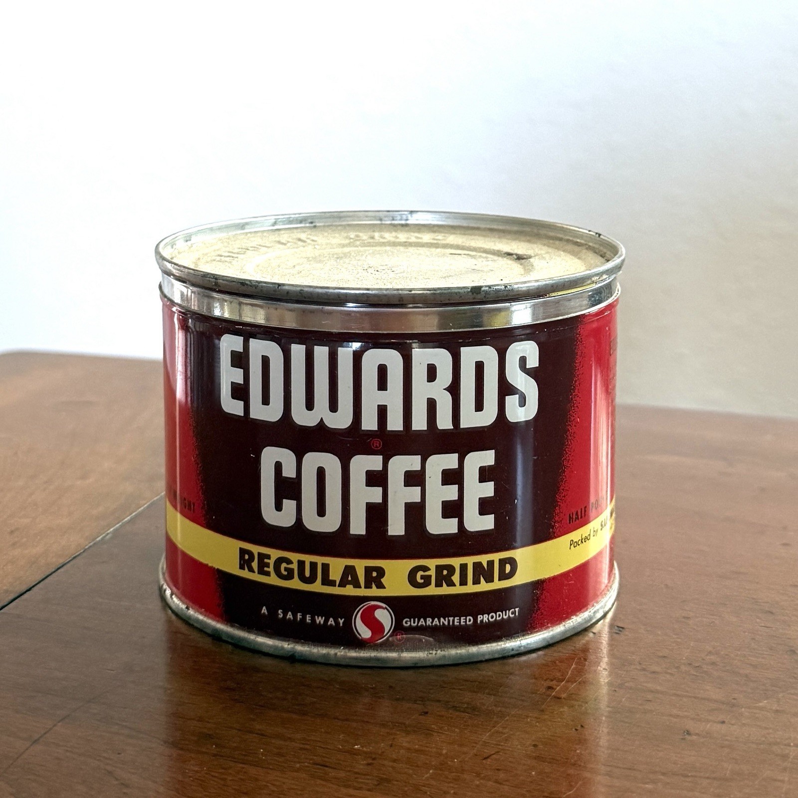 Vintage Edwards 1/2 lb Coffee Tin Can w/Lid Retro Safeway Half Pound Reg. Grind