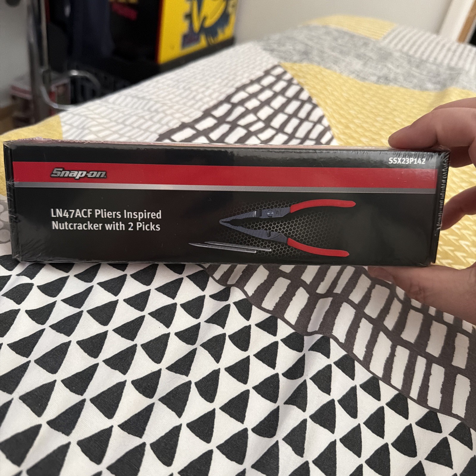 Snap-On Tools LN47ACF Pliers Inspired Nutcracker with 2 Picks SSX23P142 SEALED