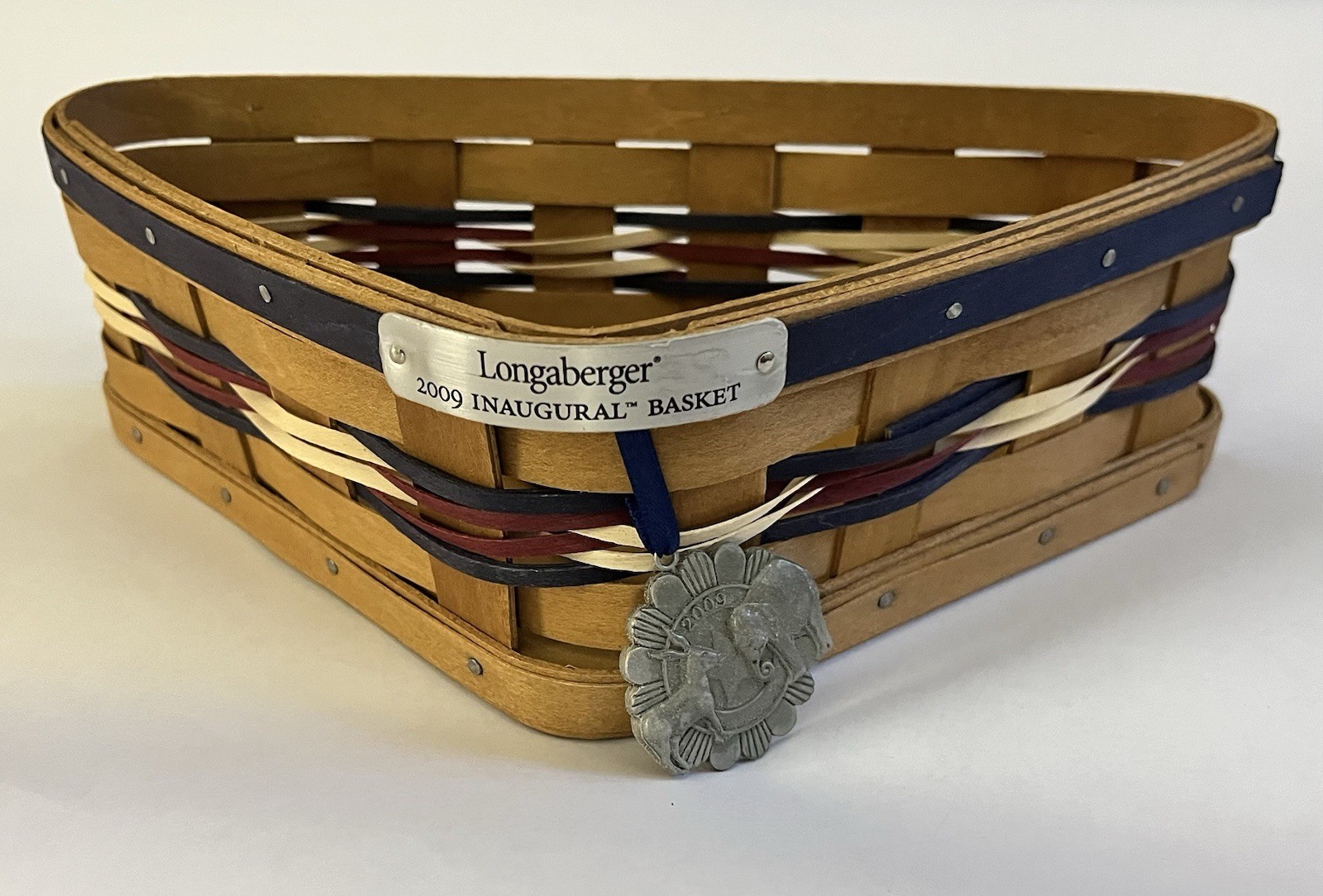 Exclusive Longaberger 2009 inaugural basket With Liner/ Still Packaged Top.