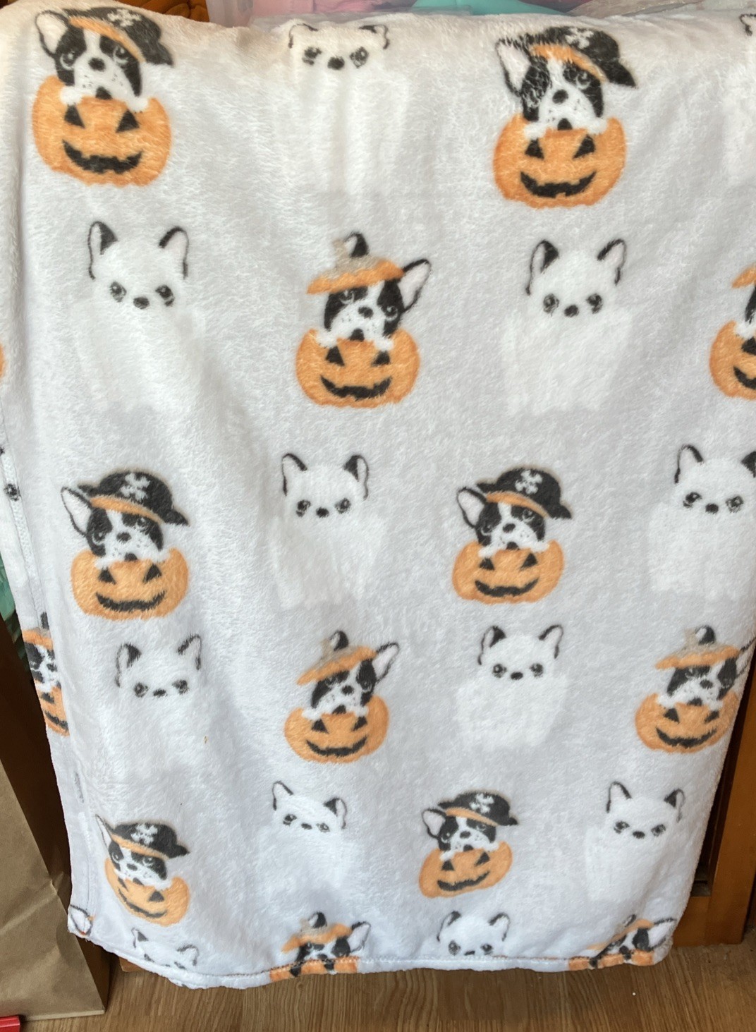 FRENCH BULLDOG/BOSTON TERRIER HALLOWEEN MAGIC