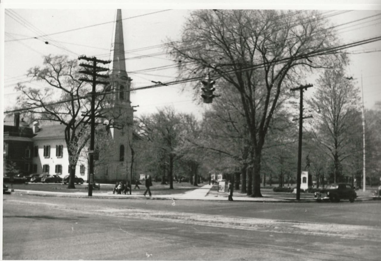 REPRINT-1947 WEST HAVEN GREEN 8 X 12 PHOTO, CAMPBELL & MAIN, WEST HAVEN, CONN