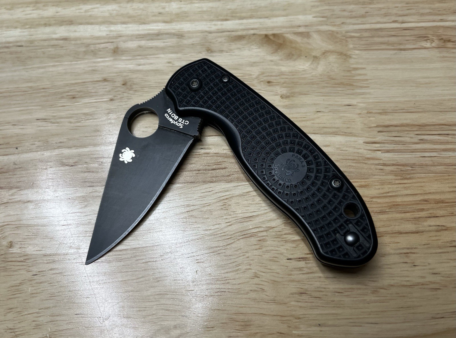 Spyderco Para 3 Lightweight