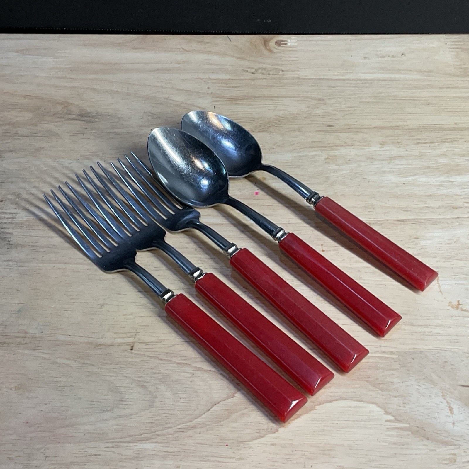 VTG BAKELITE Sta-Brite Stainless Red Handled Silverware 5pc Set Spoons Forks USA