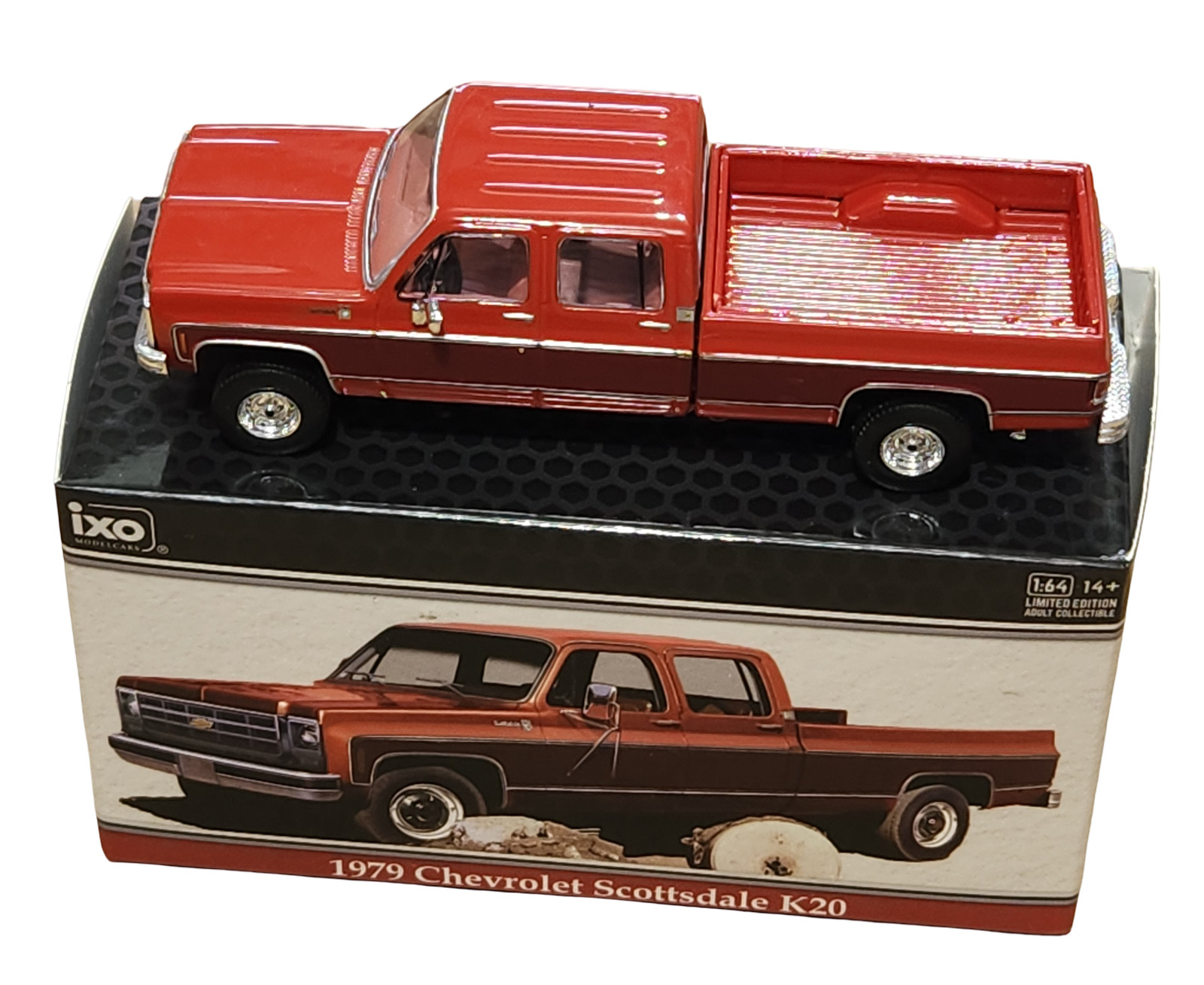 IXO America 1:64 1979 Chevrolet Scottsdale K20 Carmine Red IA64013