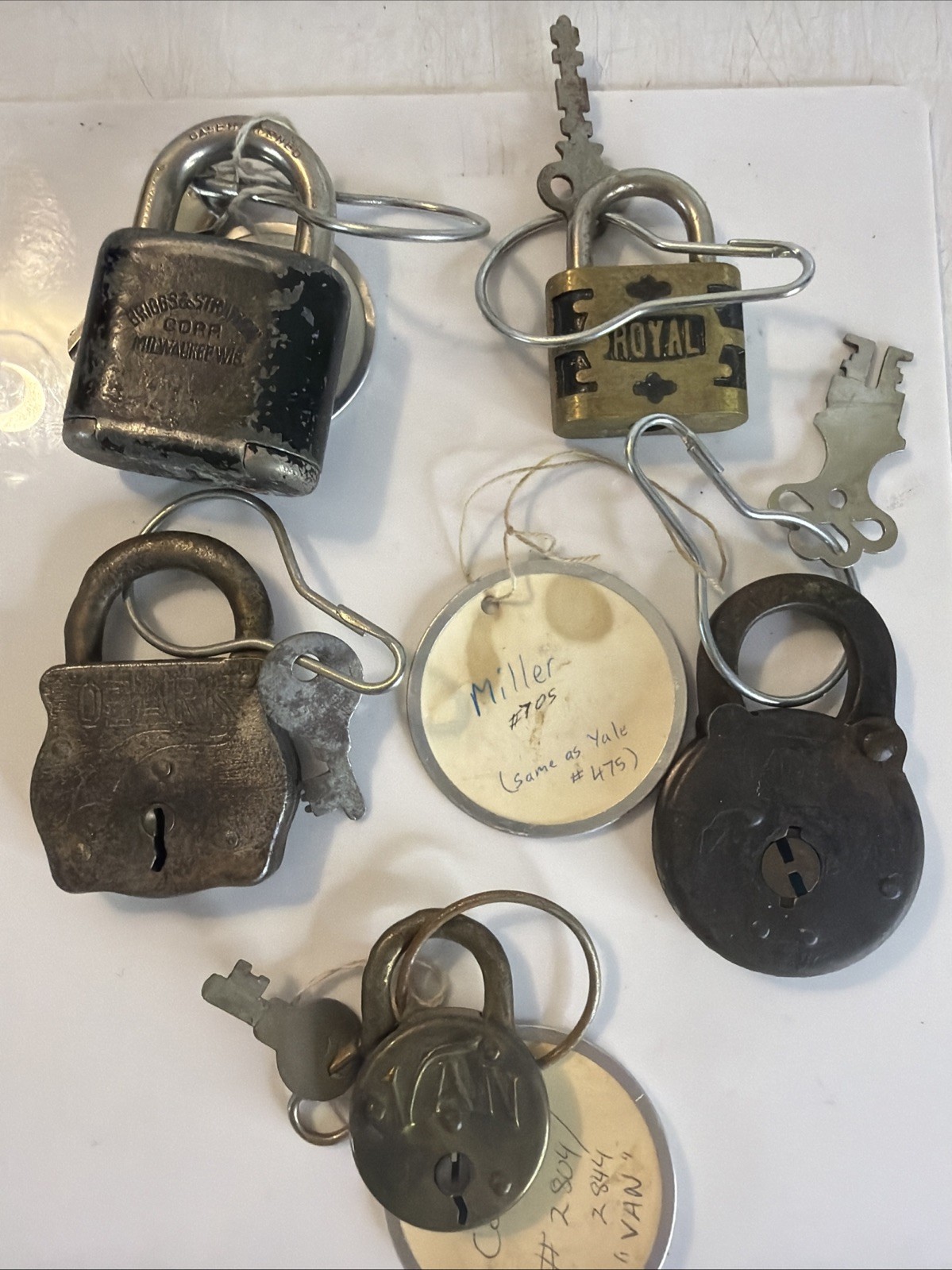 Antique/Vintage Padlock 5pc Lot Briggs & Stratton, Royal, Ozark, Miller, “Van” Antique/Vintage Padlock 5pc Lot Briggs & Stratton, Royal, Ozark, Miller, “Van”