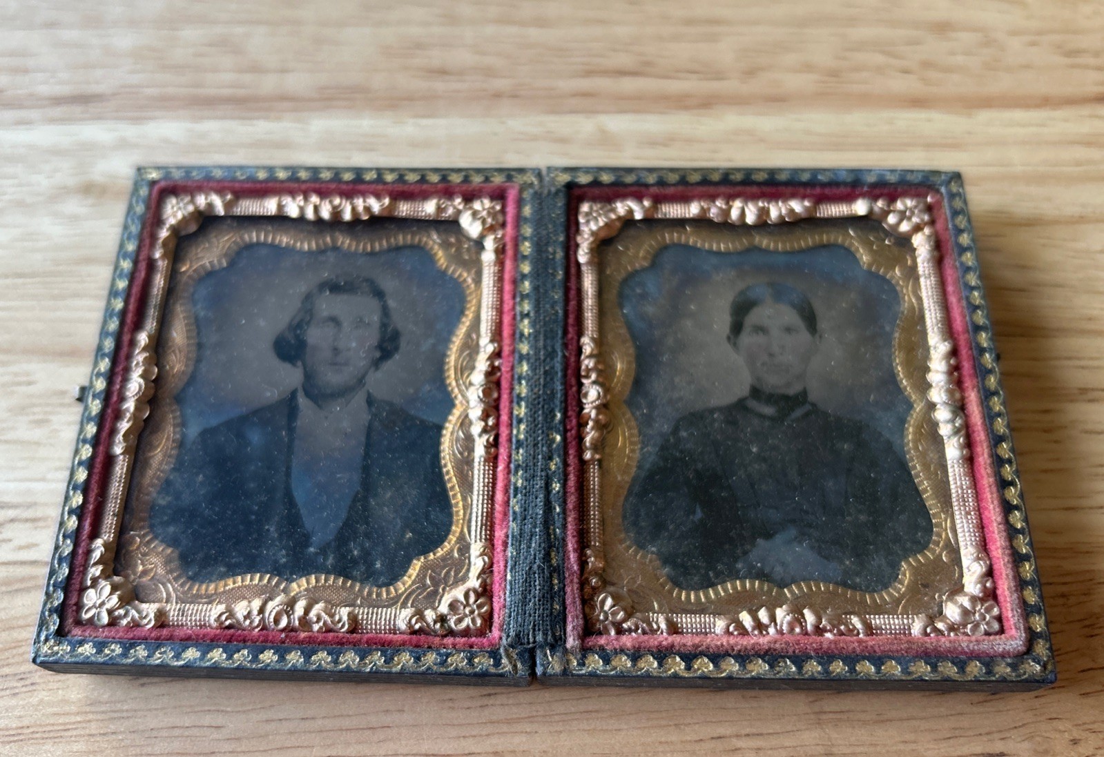 Antique Double 1/9 Plate Ambrotype Photo Pair Husband Wife Victorian Case