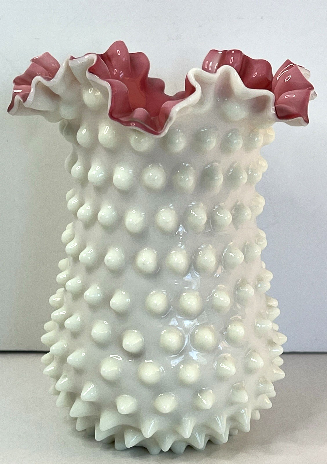 Vtg Fenton Hobnail “Peach Blow” Vase Pink Double-Crimped Ruffled Rim 6\