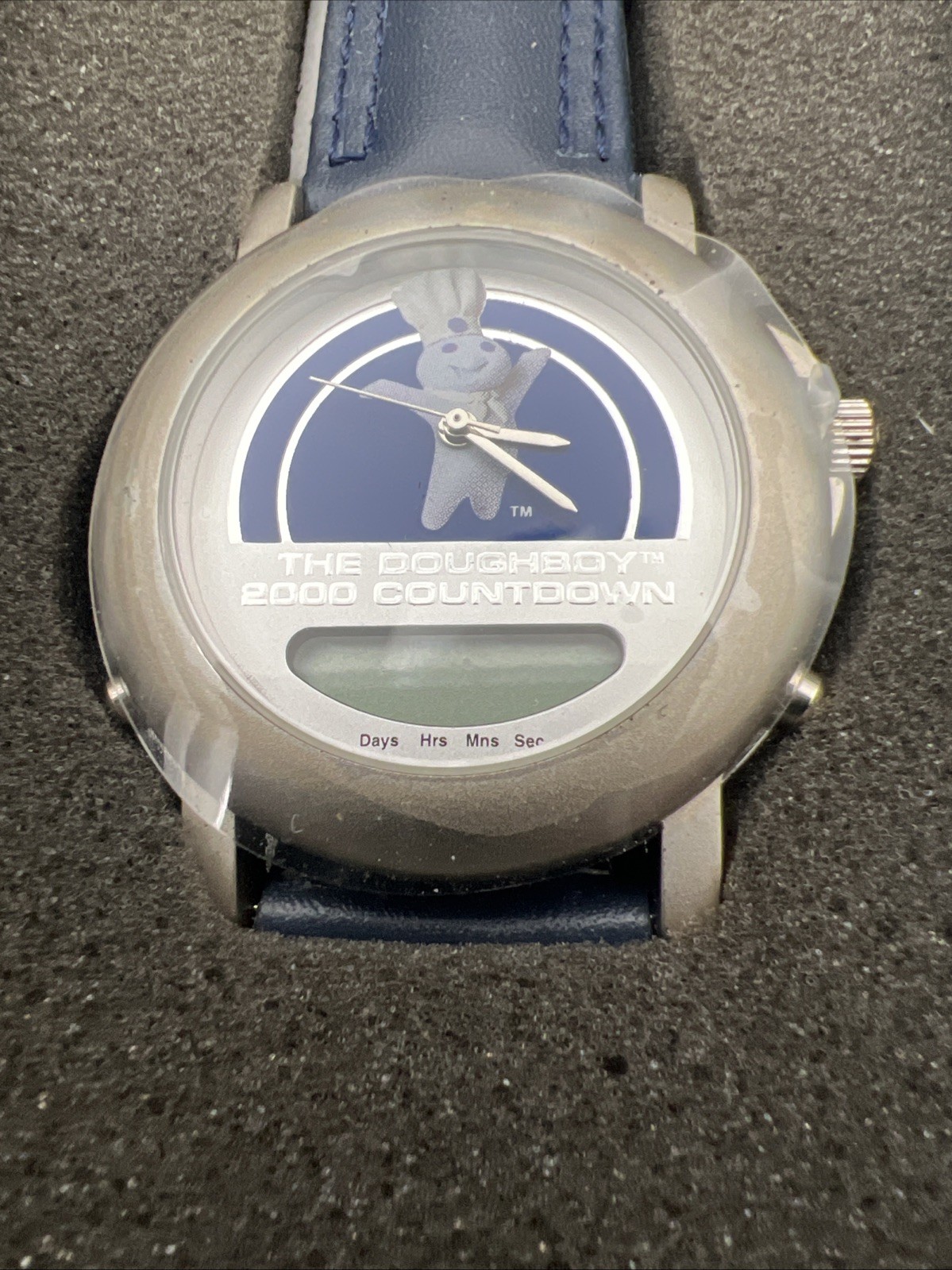 Pillsbury Doughboy 2000 Countdown Watch. In Tin.