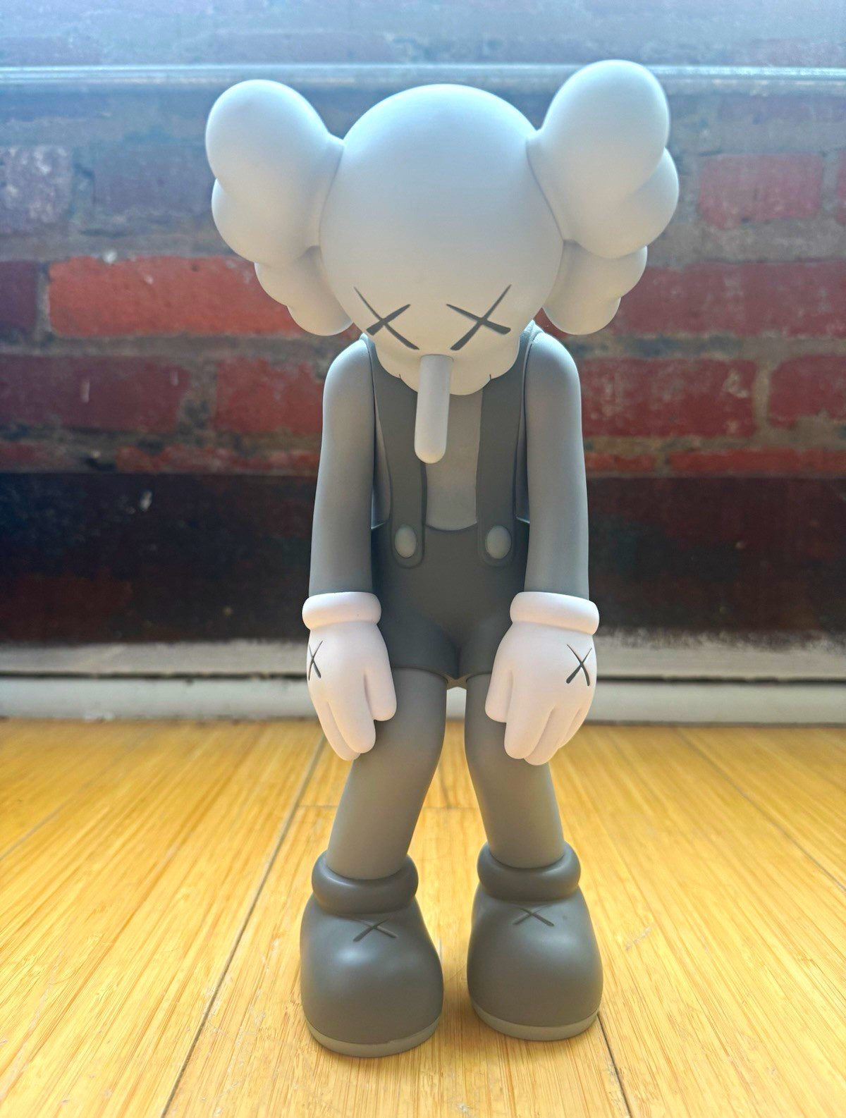 KAWS Small Lie Vinyl Art Figurine Gray/White Medium 11in *GREAT CONDITION*