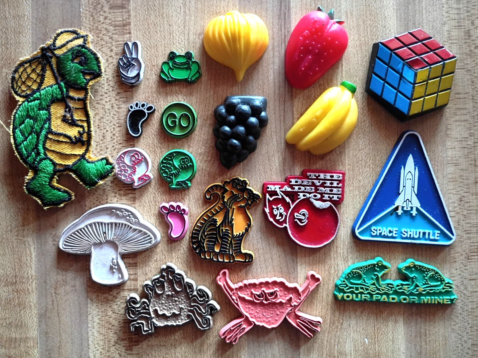 20pc Vintage Refrigerator Magnet Lot 1970's Freakies Gumball Mini Novelty