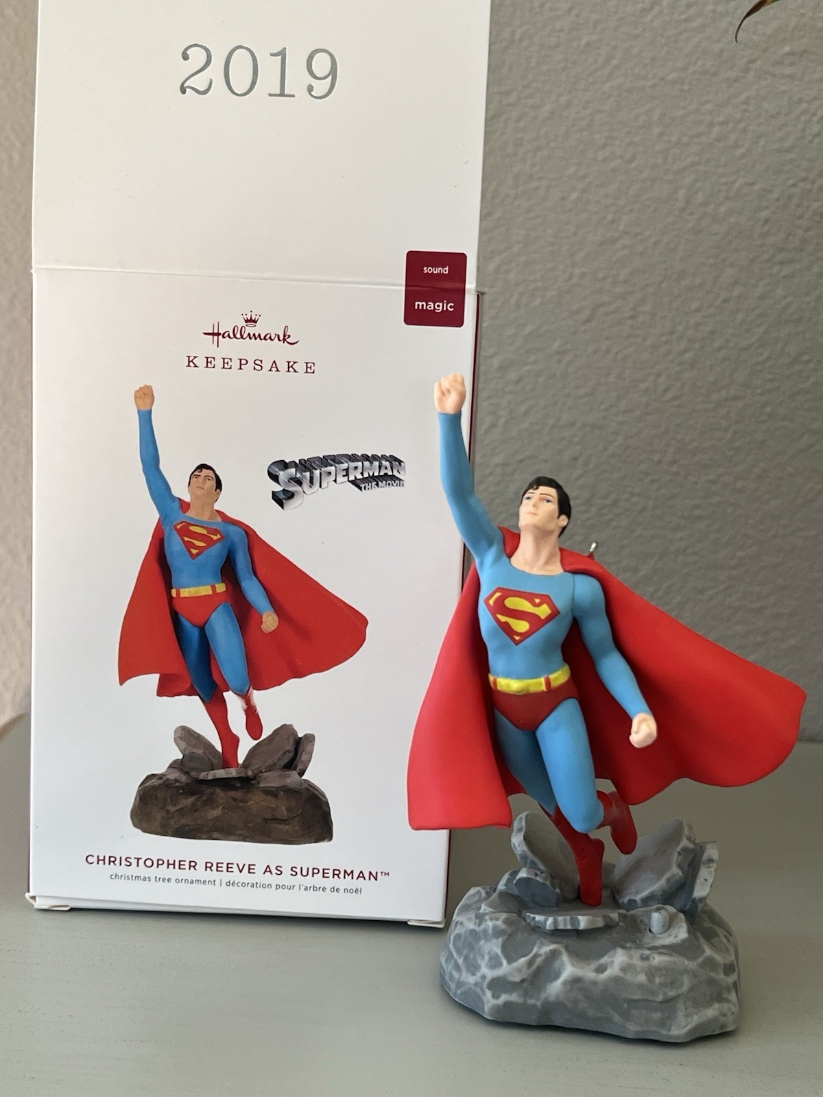 HALLMARK 2019 CHRISTOPHER REEVE AS SUPERMAN  ORNAMENT