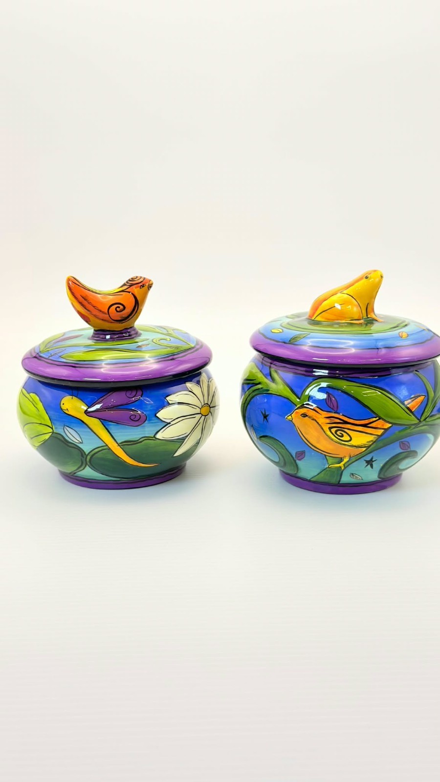 Terri Kearn Signed Hand Painted Art Pottery Lidded Jars Bird Frog Dragonfly Pair