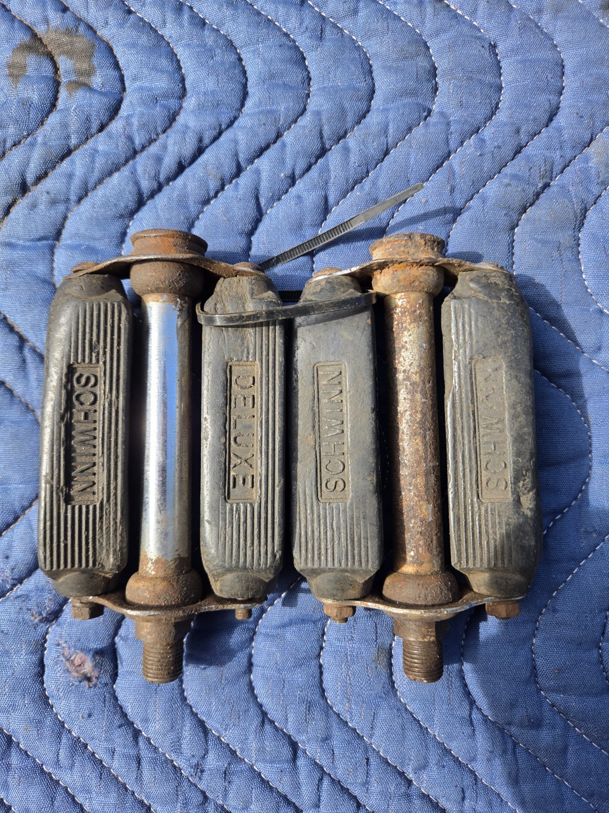 Vintage 1940\'s-50\'s Mens Schwinn Deluxe Bicycle Pedals Phantom Autocycle Panther