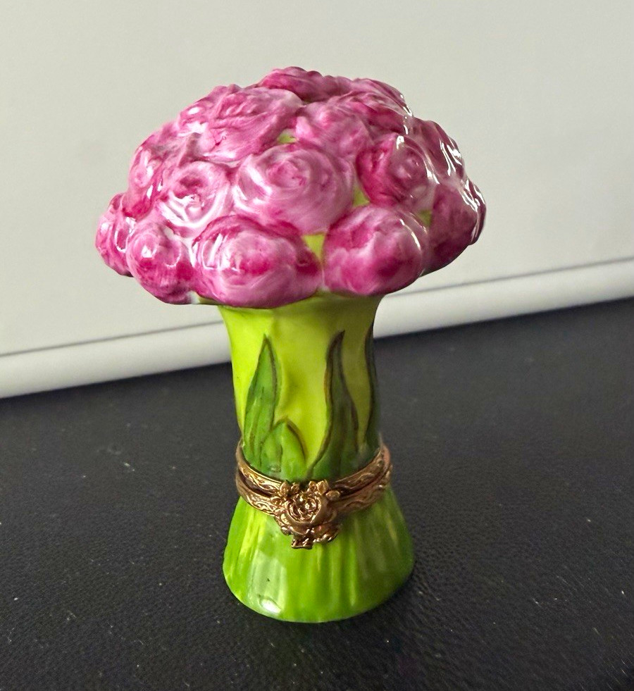 Limoges France Handmade Hand Painted Porcelain Pink Rose Bouquet Trinket Box