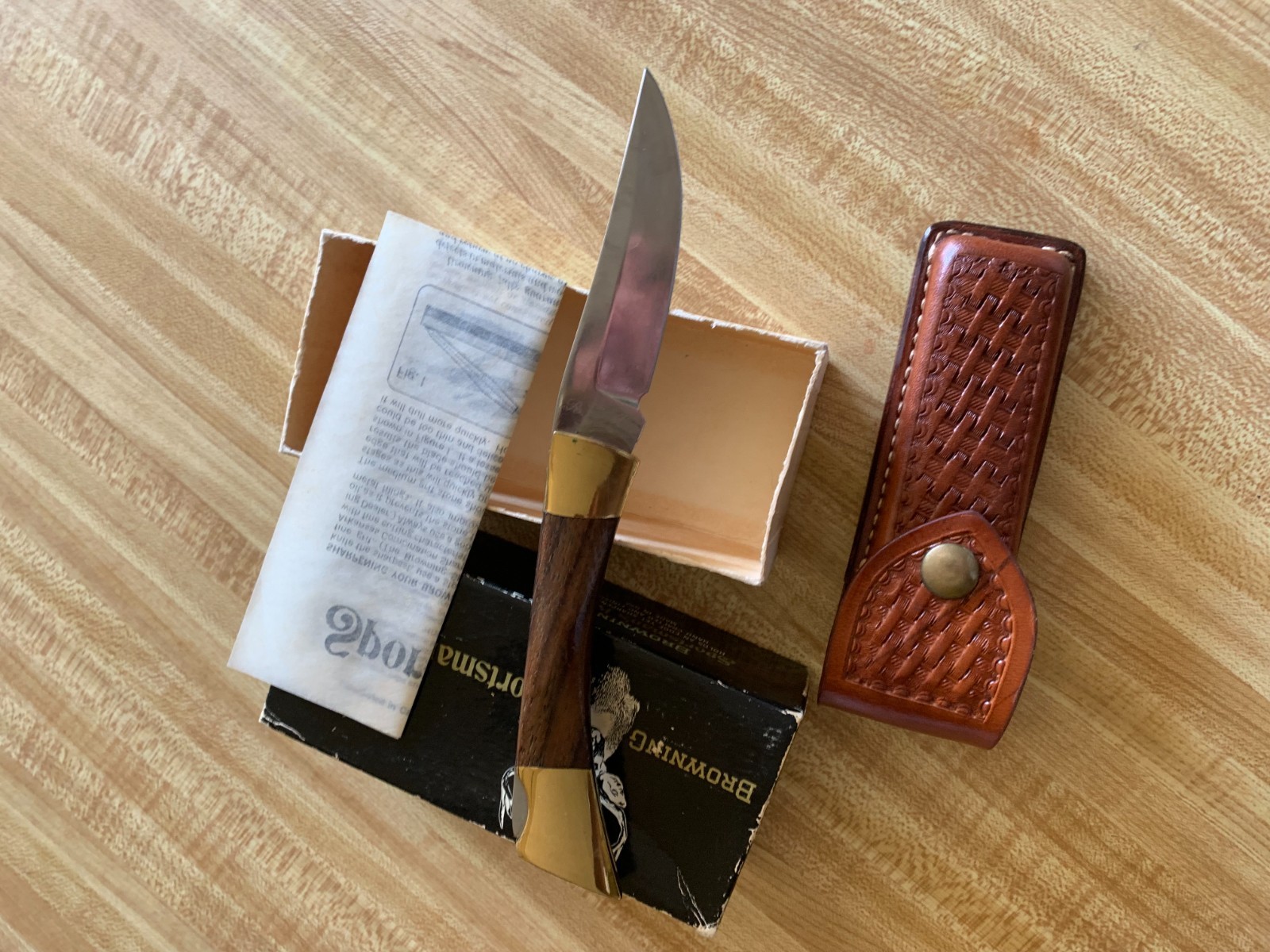 BROWNING USA  4018F NEW IN BOX NEVER USED OR SHARPENED