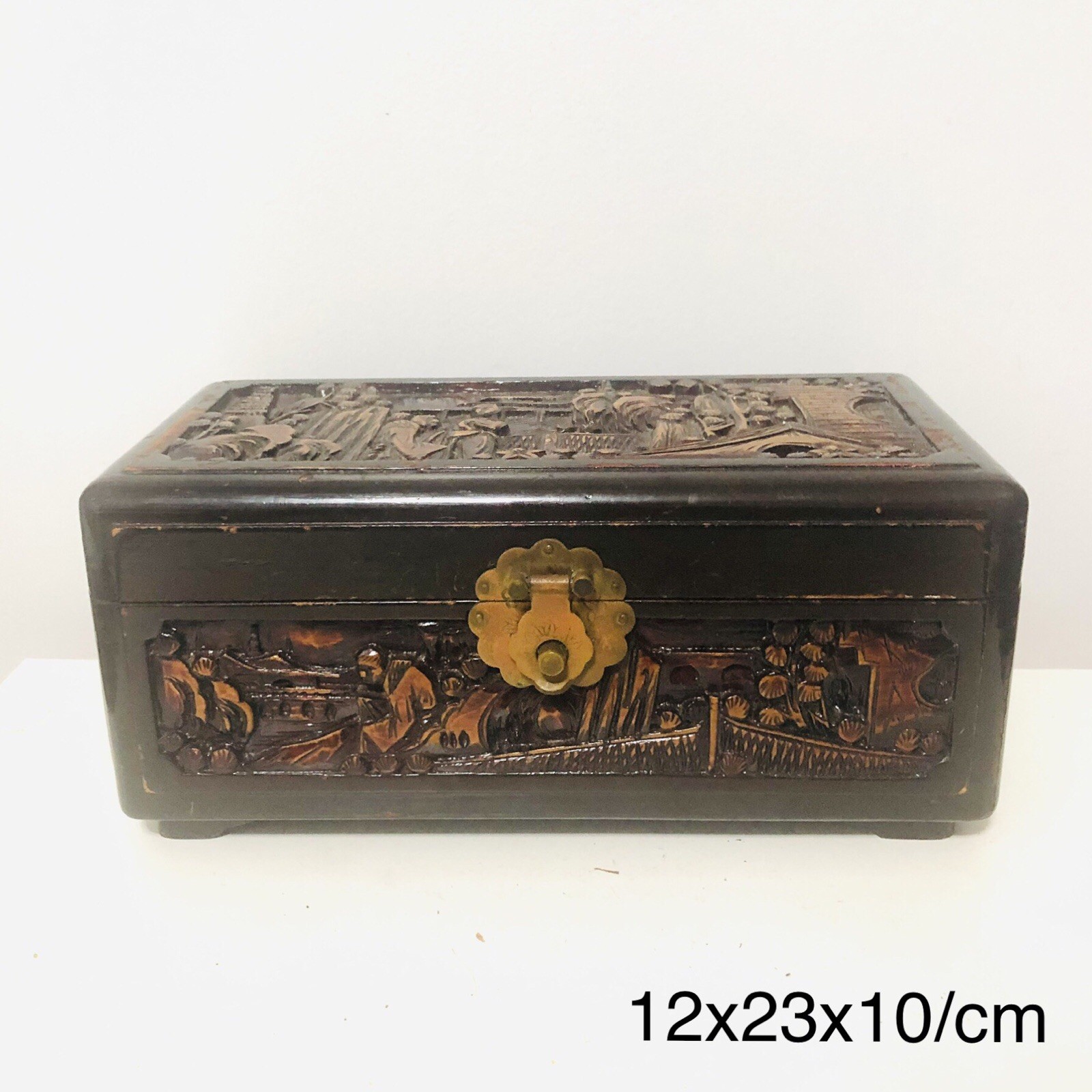 Hand-carved black wooden lacquer jewelry box