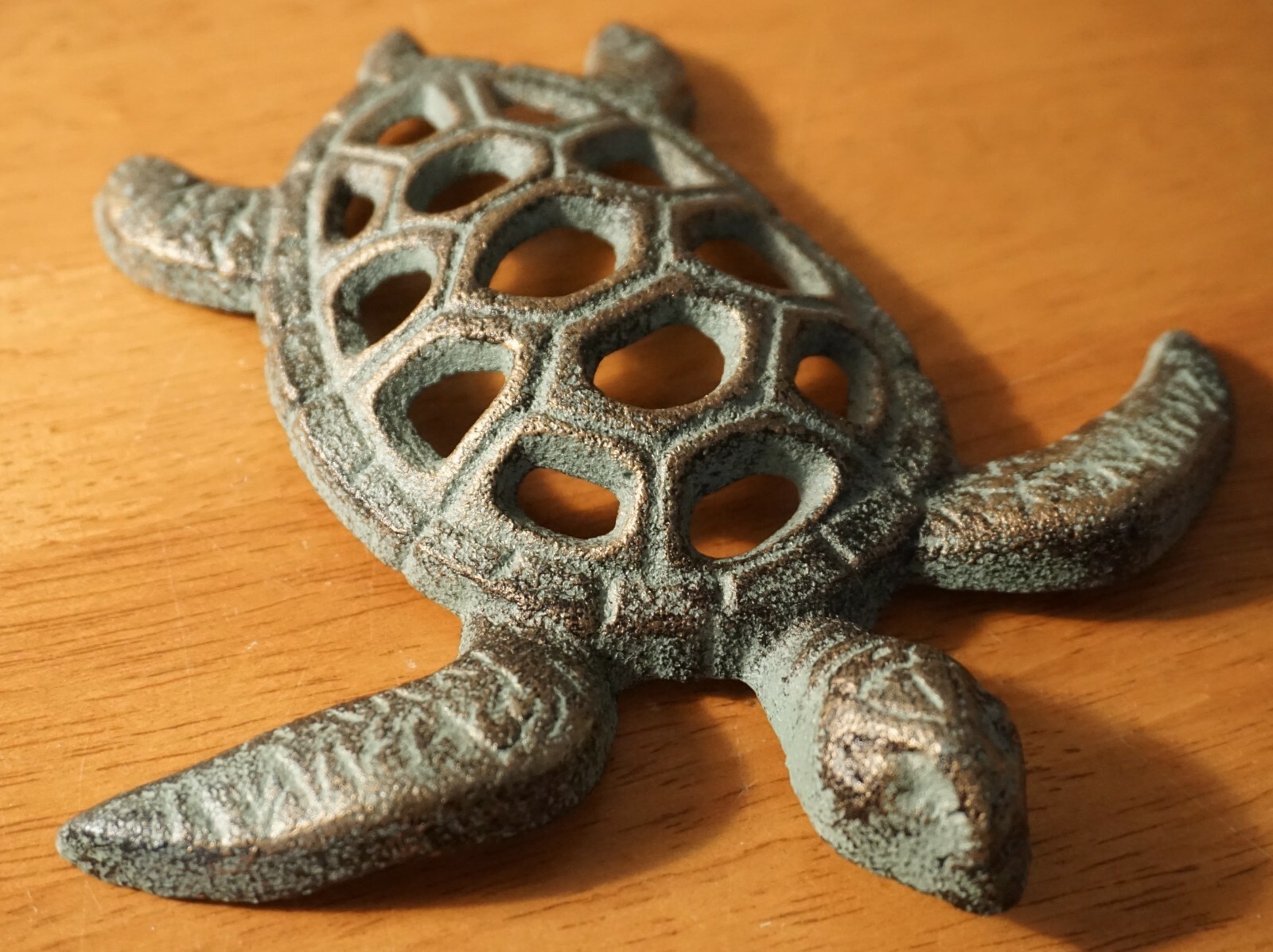Sea Turtle Figurine Rustic Cast Iron Nautical Coastal Wall Plaque Beach Decor