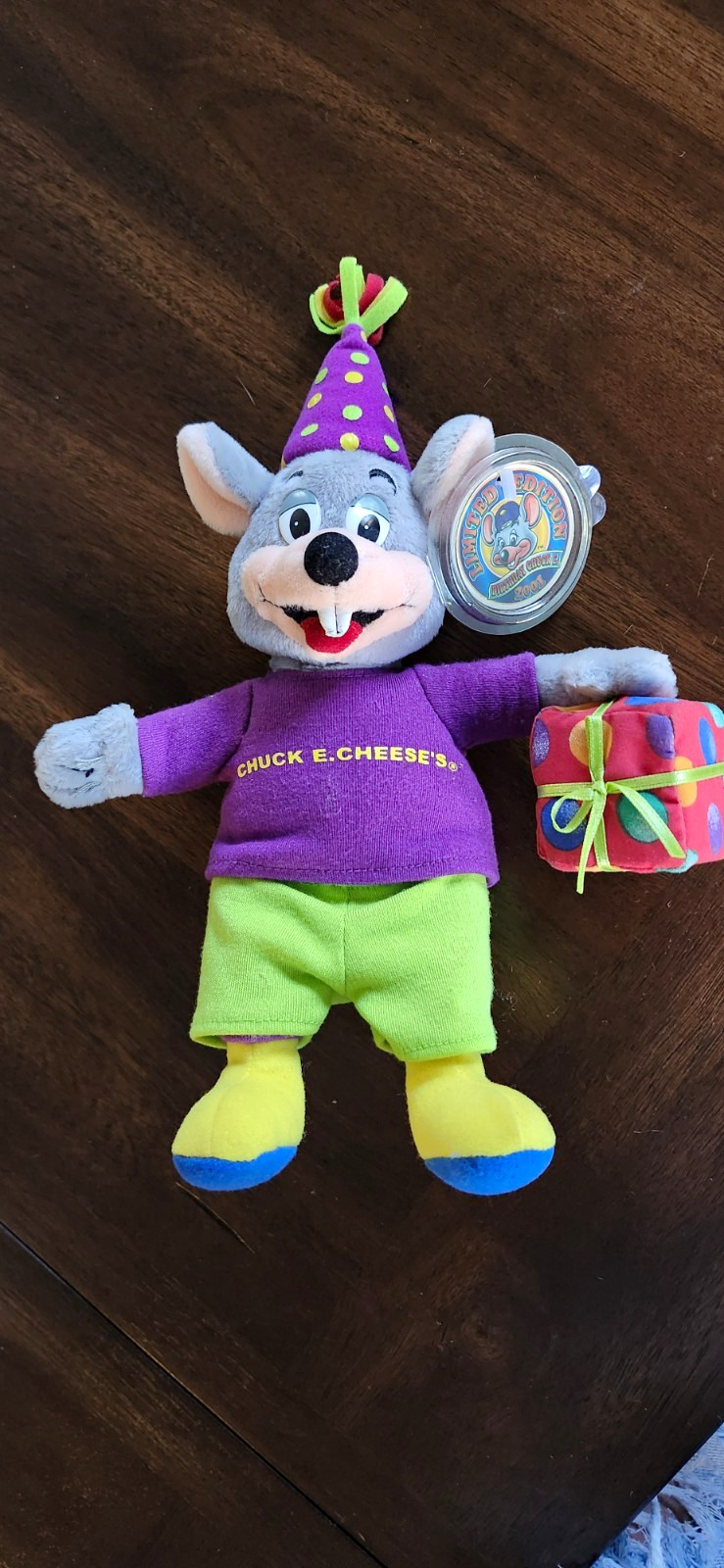 Chuck E. Cheese\'s Limited Edition Birthday Chuck E Plush Party Hat 2001 RARE