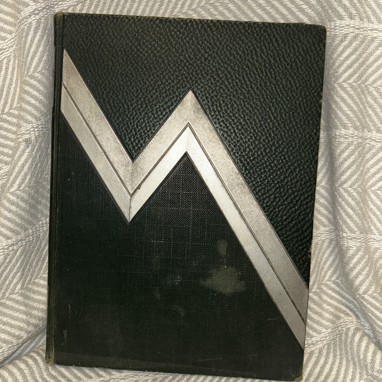 1935 University of Tennessee Volunteer Yearbook Annual