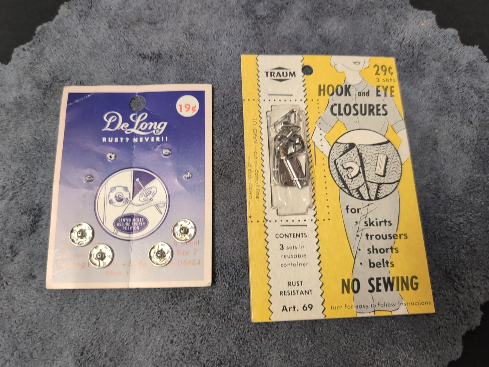 Vintage Traum Hook And Eye Closures New NOS w/ Bonus DeLong On Card