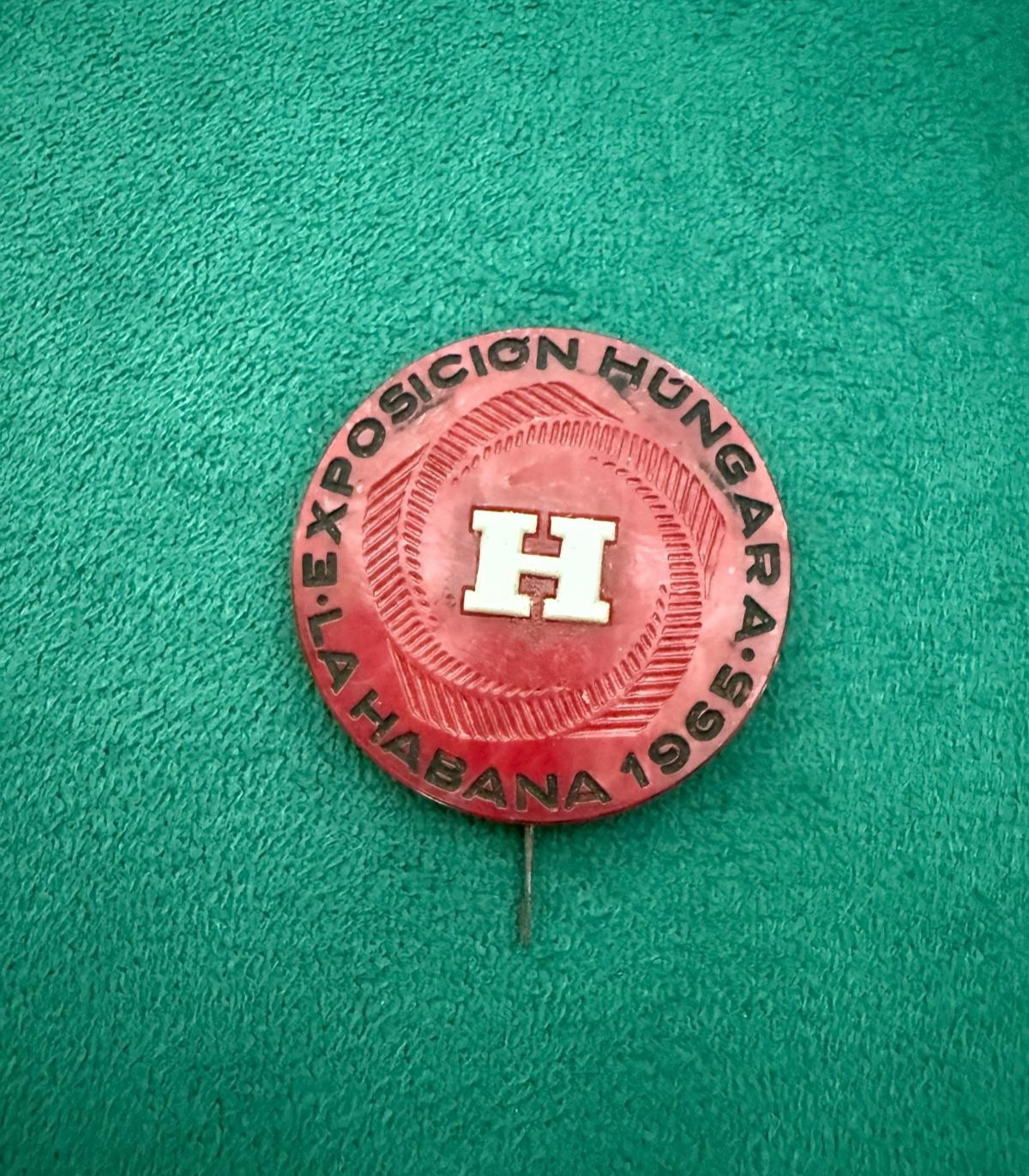 CUBA 1966 HUNGARIAN EXHIBITION HAVANA VINTAGE HUNGARY ENAMEL STICK PIN