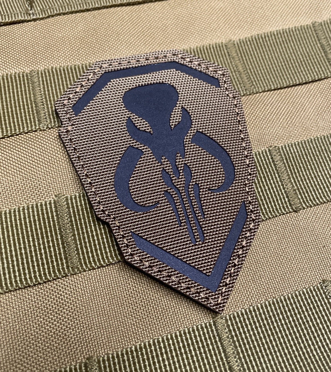 Mandalorian Star Wars Mythosaur IR Infrared Reflective Tactical Patch Hook Loop