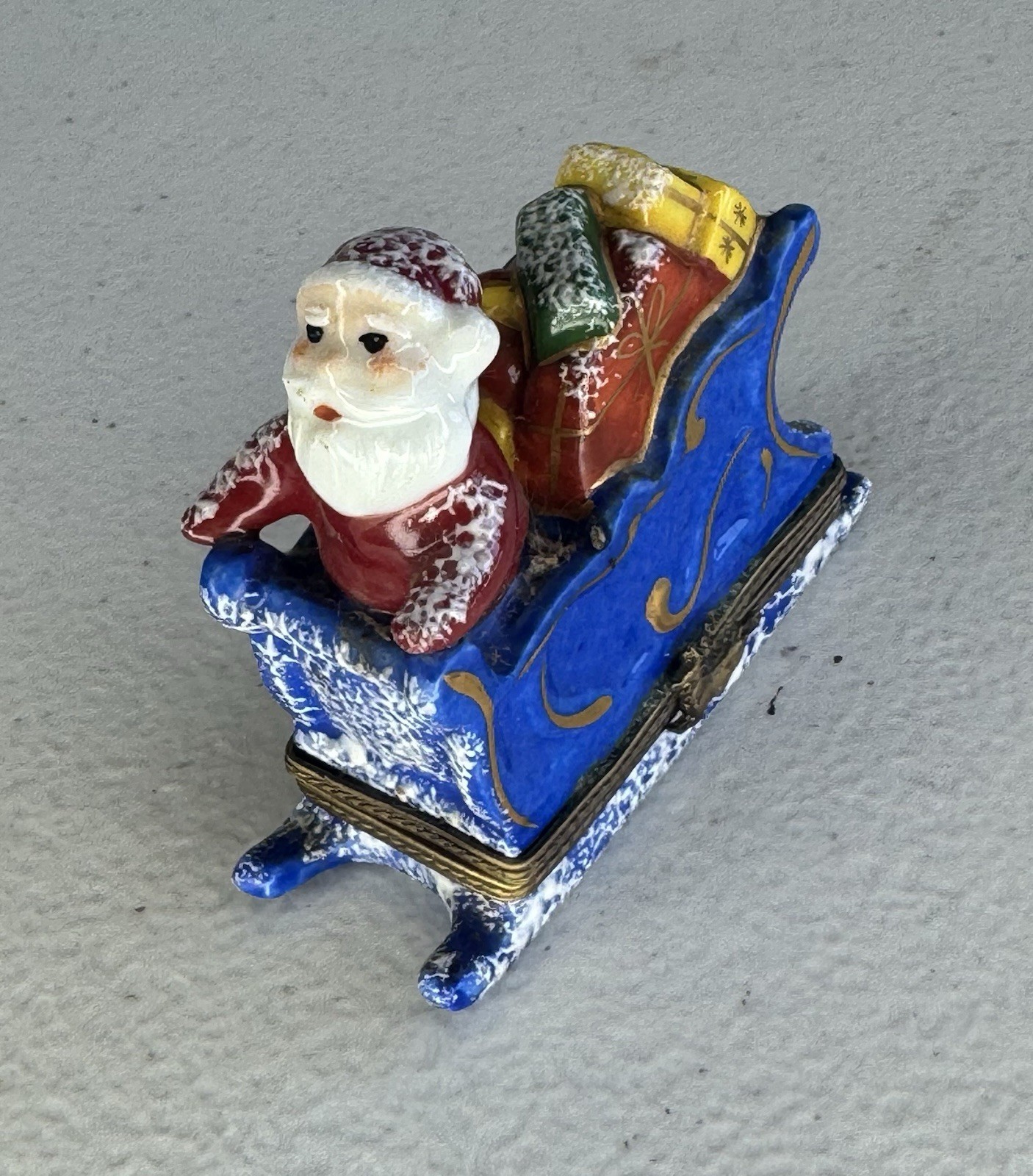Limoges France Christmas Santa Blue Sleigh Trinket Box Peint Main Eximious
