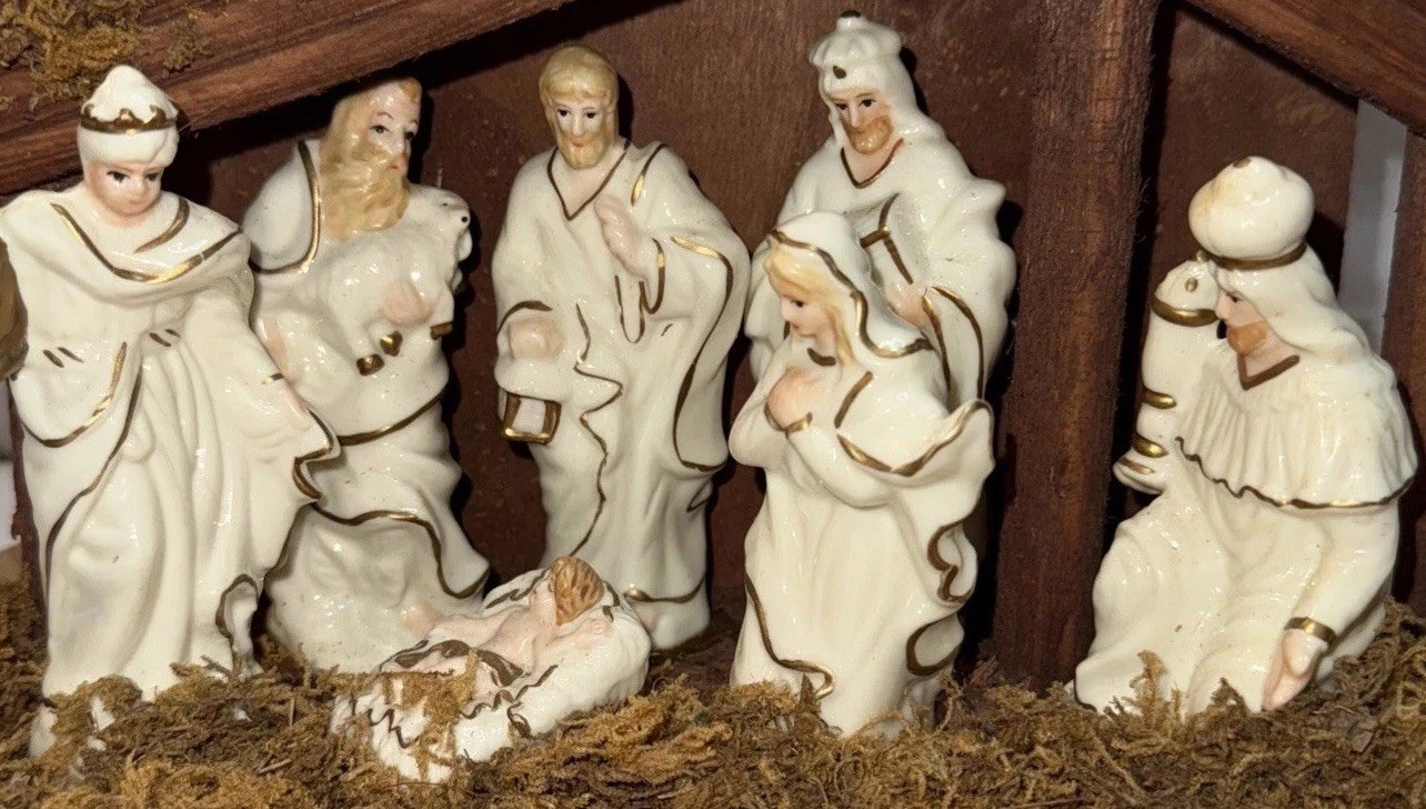 International Bazaar Ivory Gold Nativity Scene Porcelain Christmas Decor 8 Piece