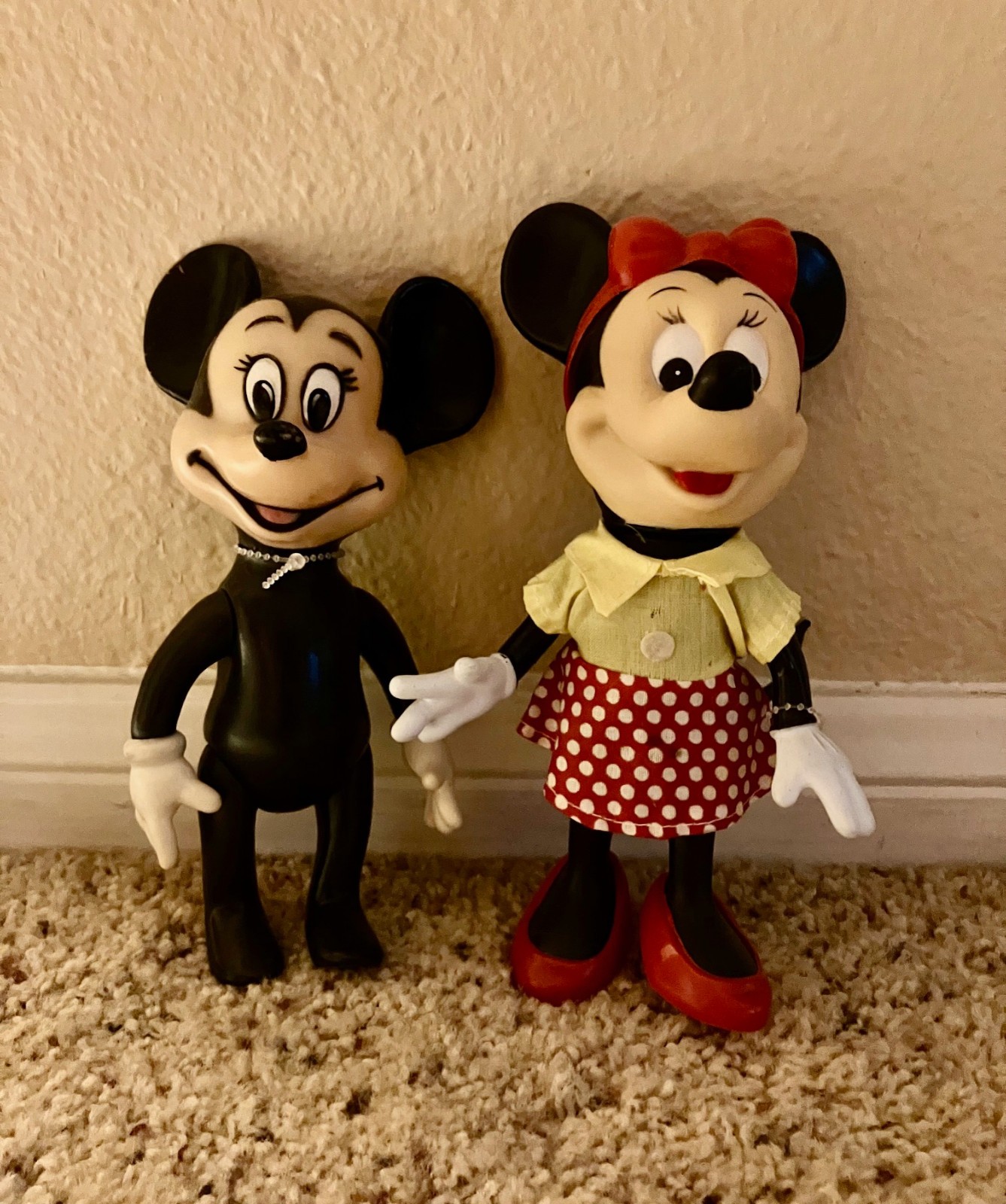 Vintage 1960\'s R. Dakin & Co. Minnie Mouse doll & 1970\'s Japanese Minnie Mouse