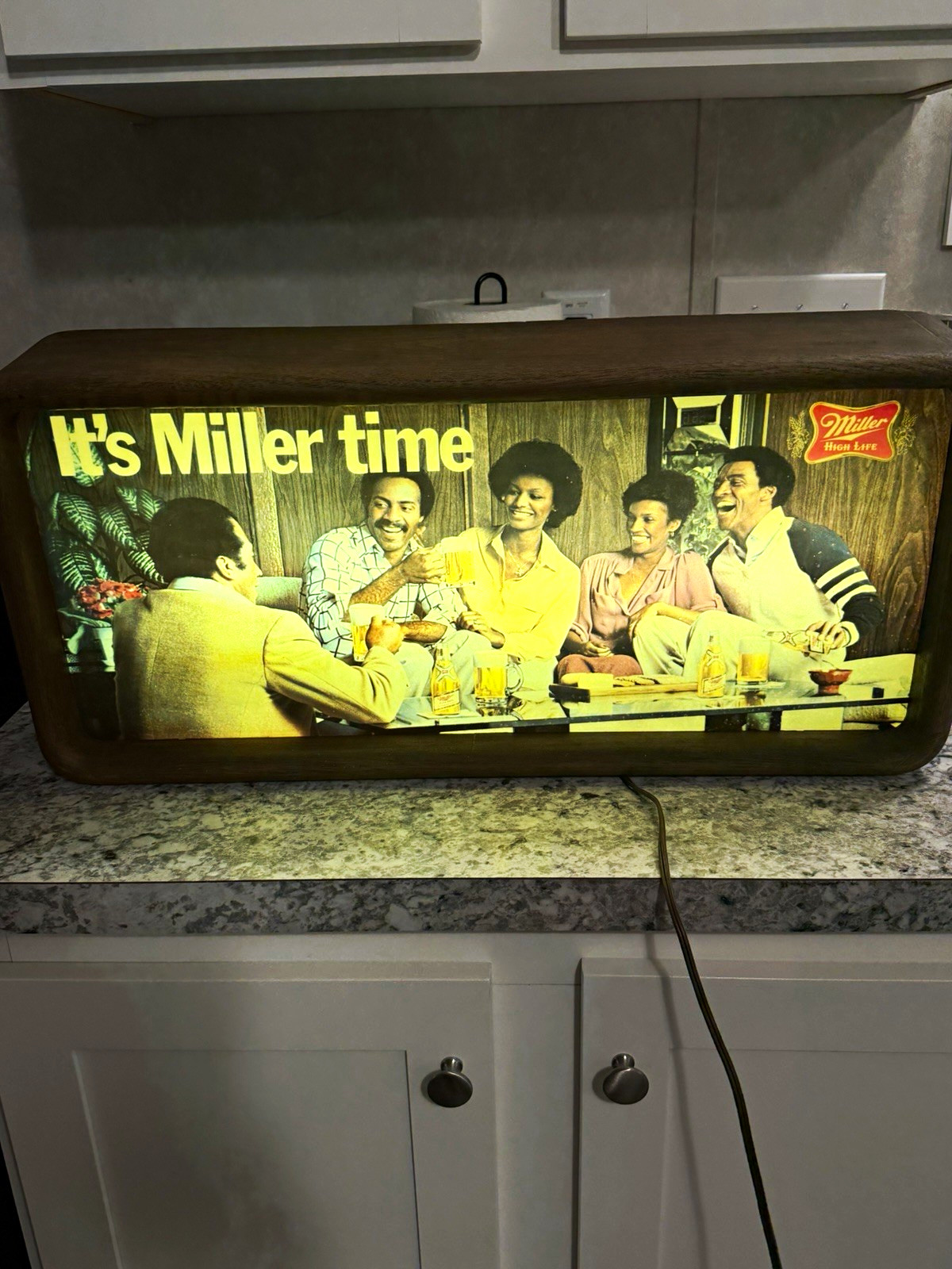Rare Miller High Life Light Up Bar Sign 1980s (Depicts African American family)