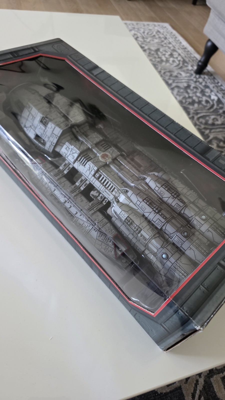 Moebius Battlestar Galactica Pre-Assembled 1:4105 Scale Model (2014, Pre-Owned)
