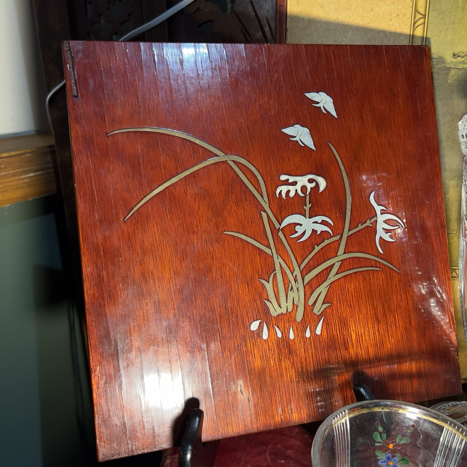 Vintage MCM Korean Lacquered Wood Plaque Brass Floral Inlay