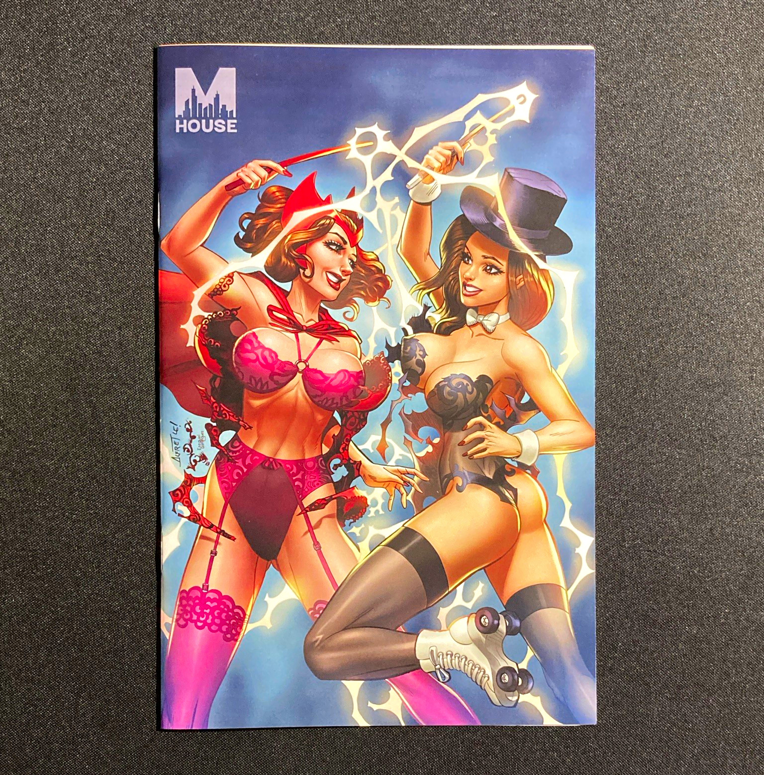 M House Alfret Le Scarlet Witch Zatanna Cosplay Cover NM Peyton Blue 1 