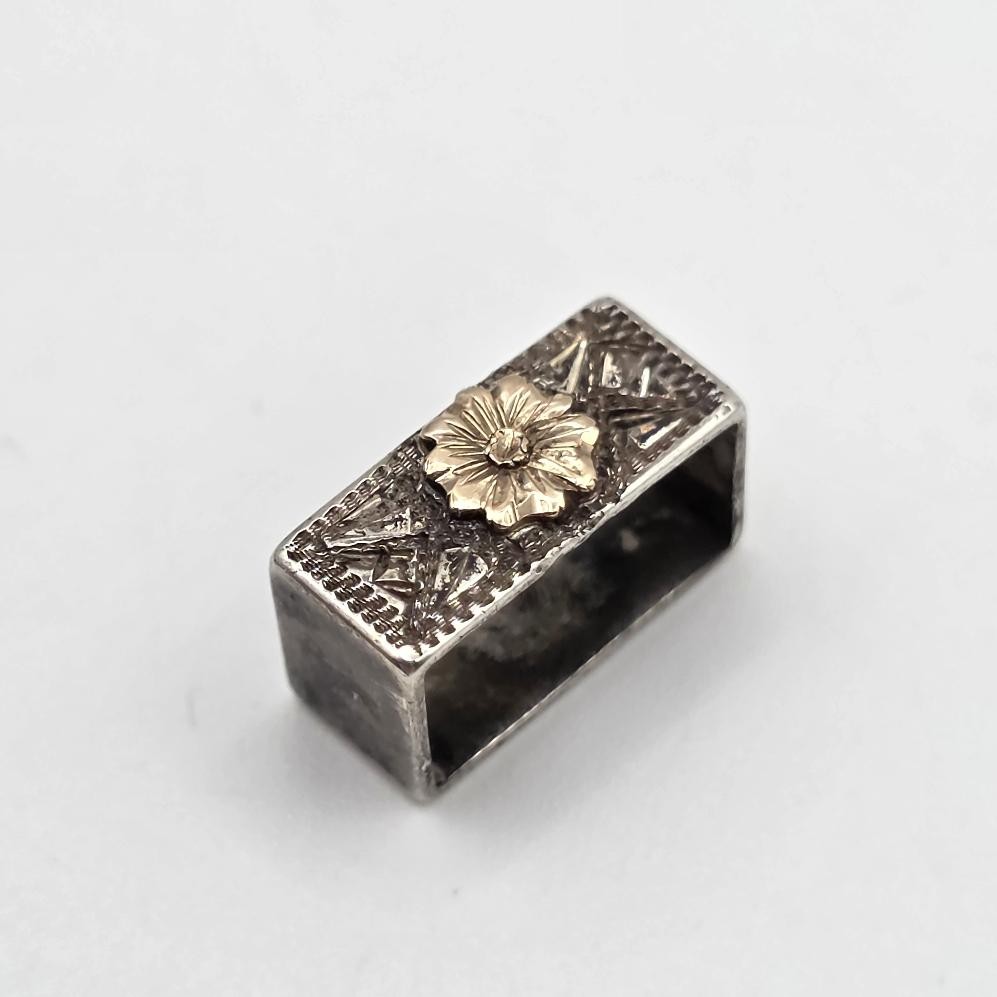 Vintage 925 Sterling Silver & Gold Flower TINY Western 9mm 0.3