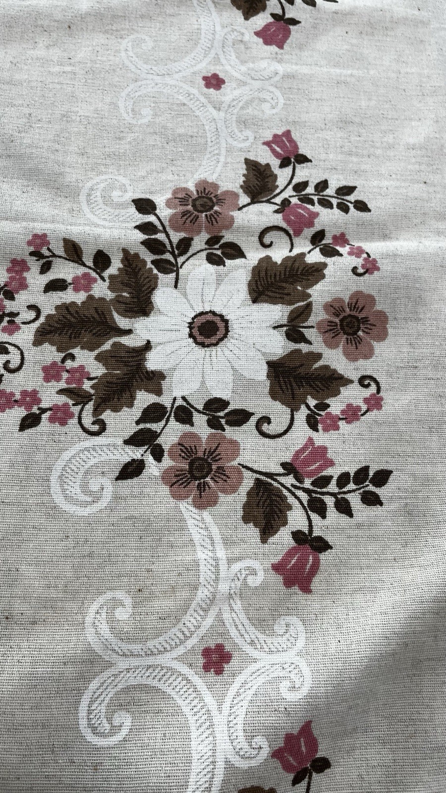 Vintage 70s Floral Border Print Fabric Daisy Retro Cottagecore Boho 60x70 Mauve