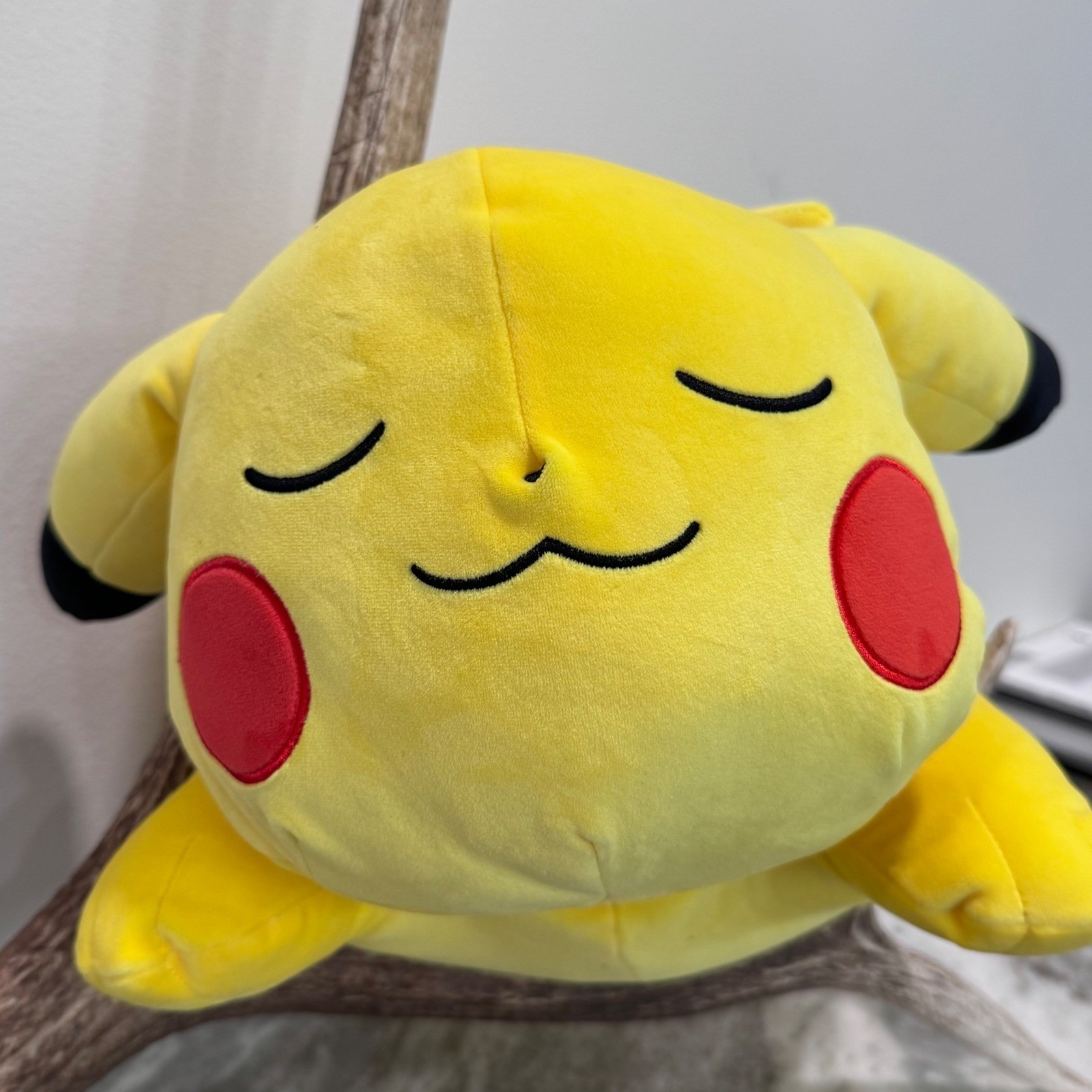 Pokemon Pikachu Sleeping Plush 18\