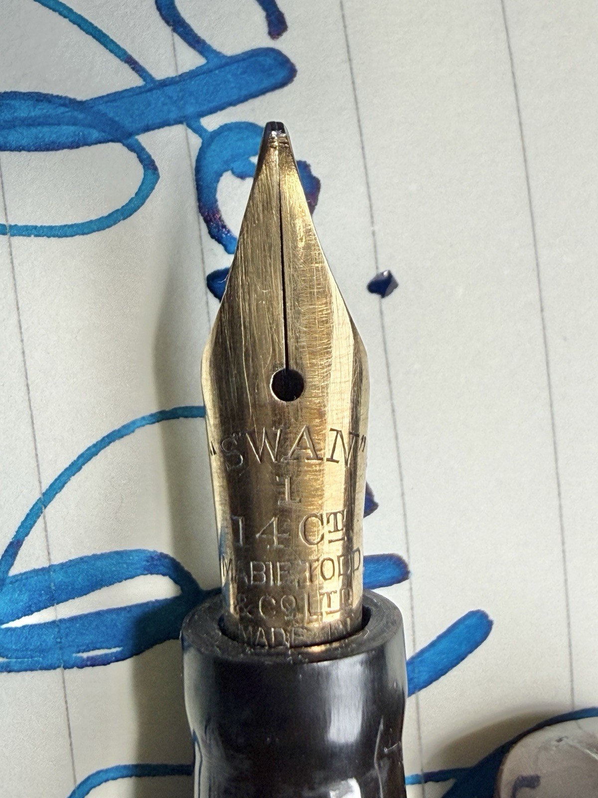 F MABIE TODD SWAN  14K SOFT FULL FLEX nib (video)
