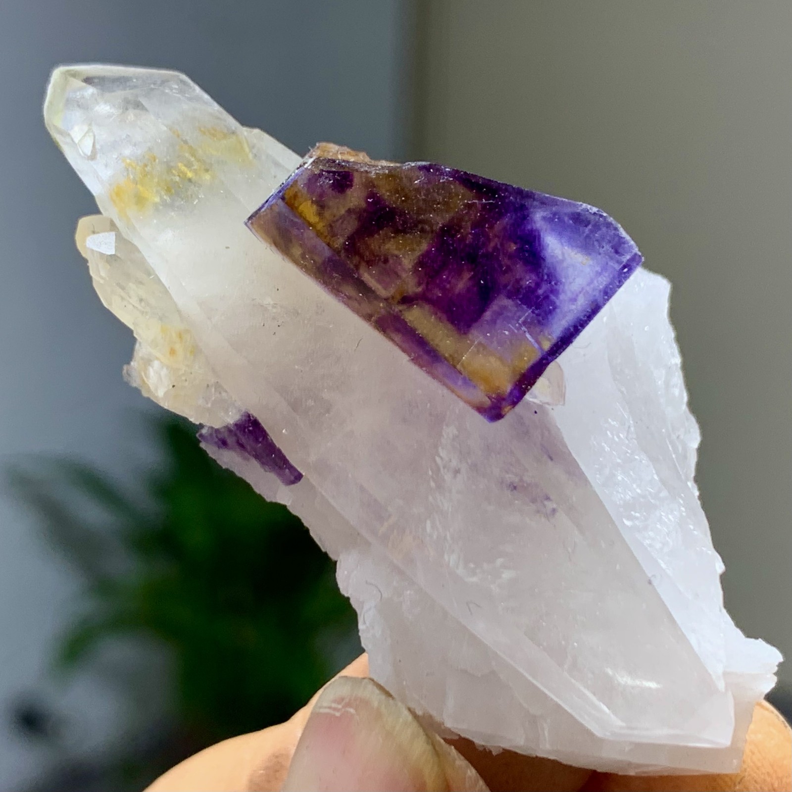 28G Rare transparent purple cubic fluorite mineral crystal sample / China