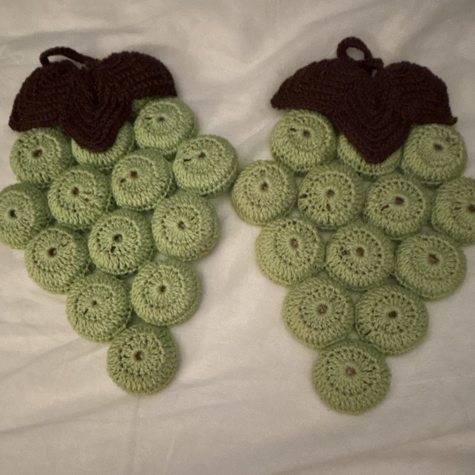Vtg Hand Crocheted Bottle Cap Hot Pads Trivets Grape Cluster Lot Of 2