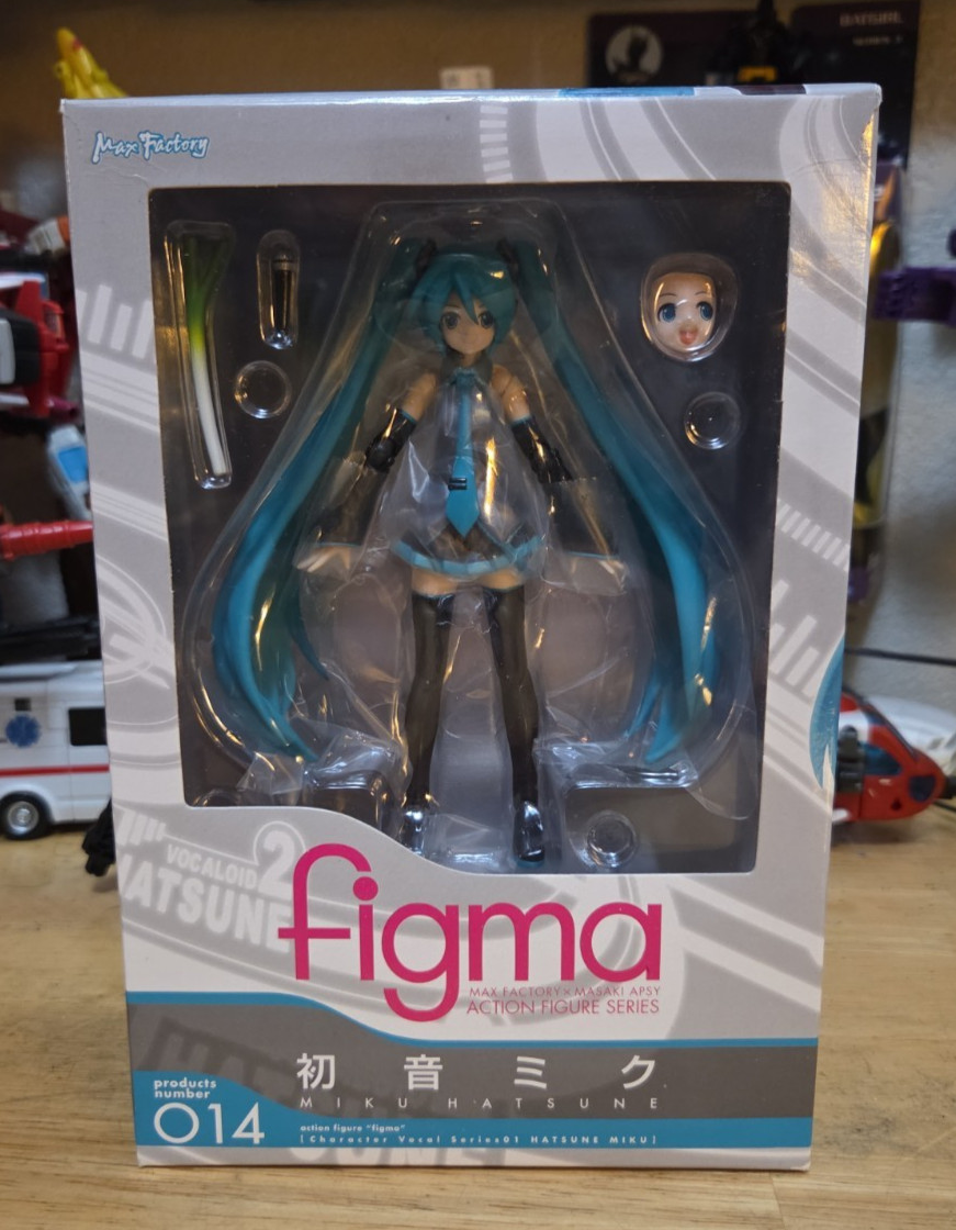 Figma Max Factory #14 Hatsune Miku Action Figure New/Open Box